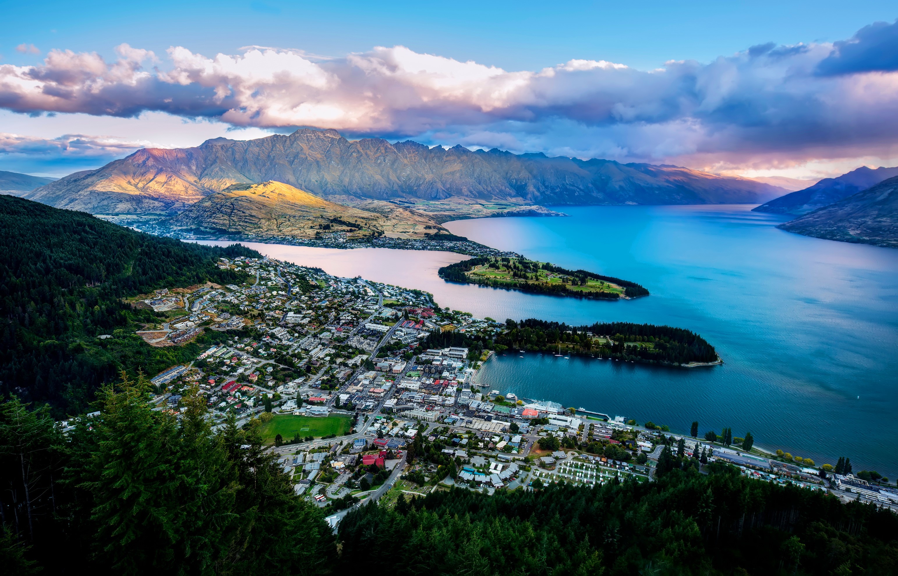 Queenstown, New Zealand from above HD Wallpaper