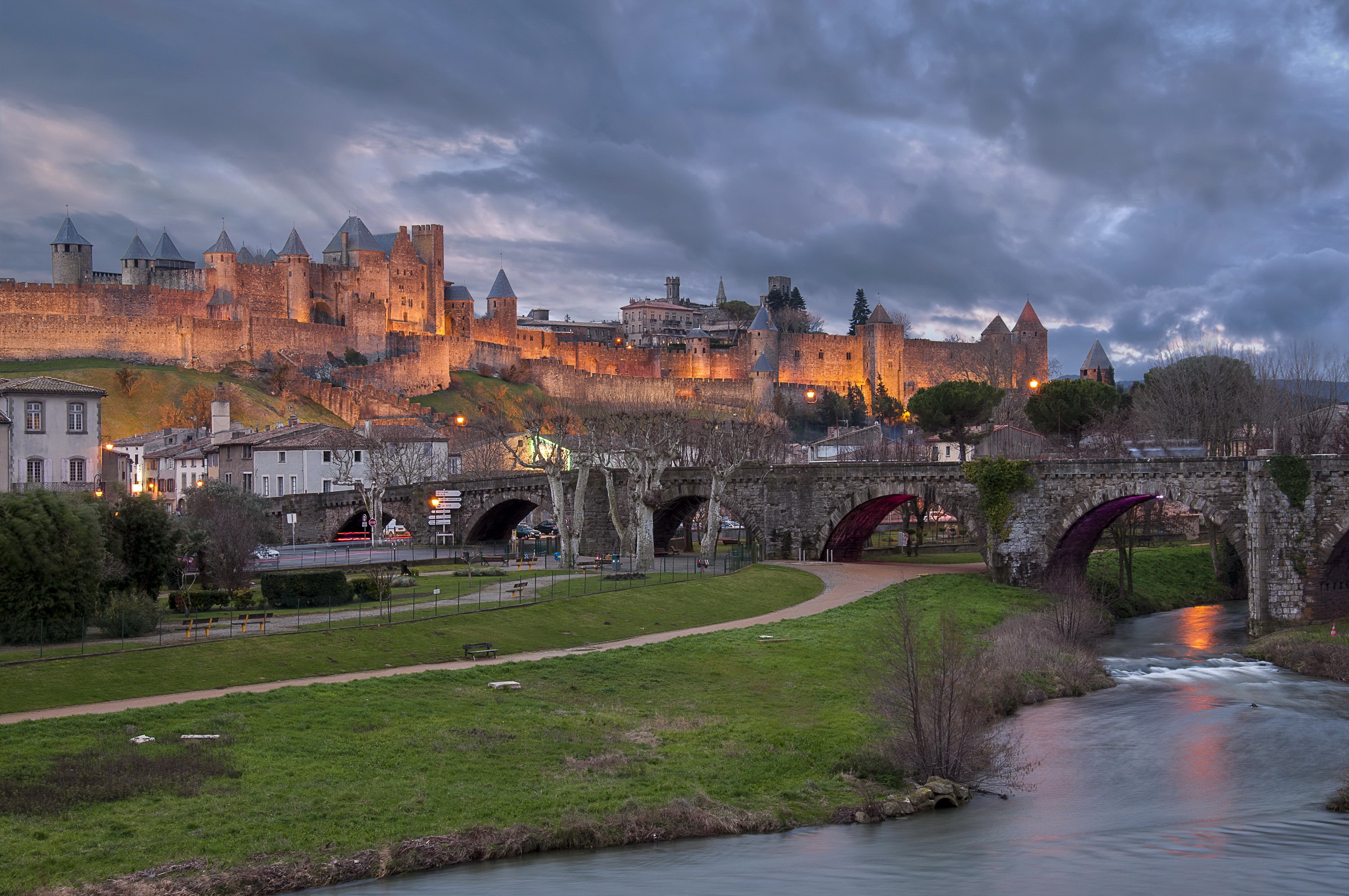 Carcassonne castle and bridges at dusk HD Wallpaper