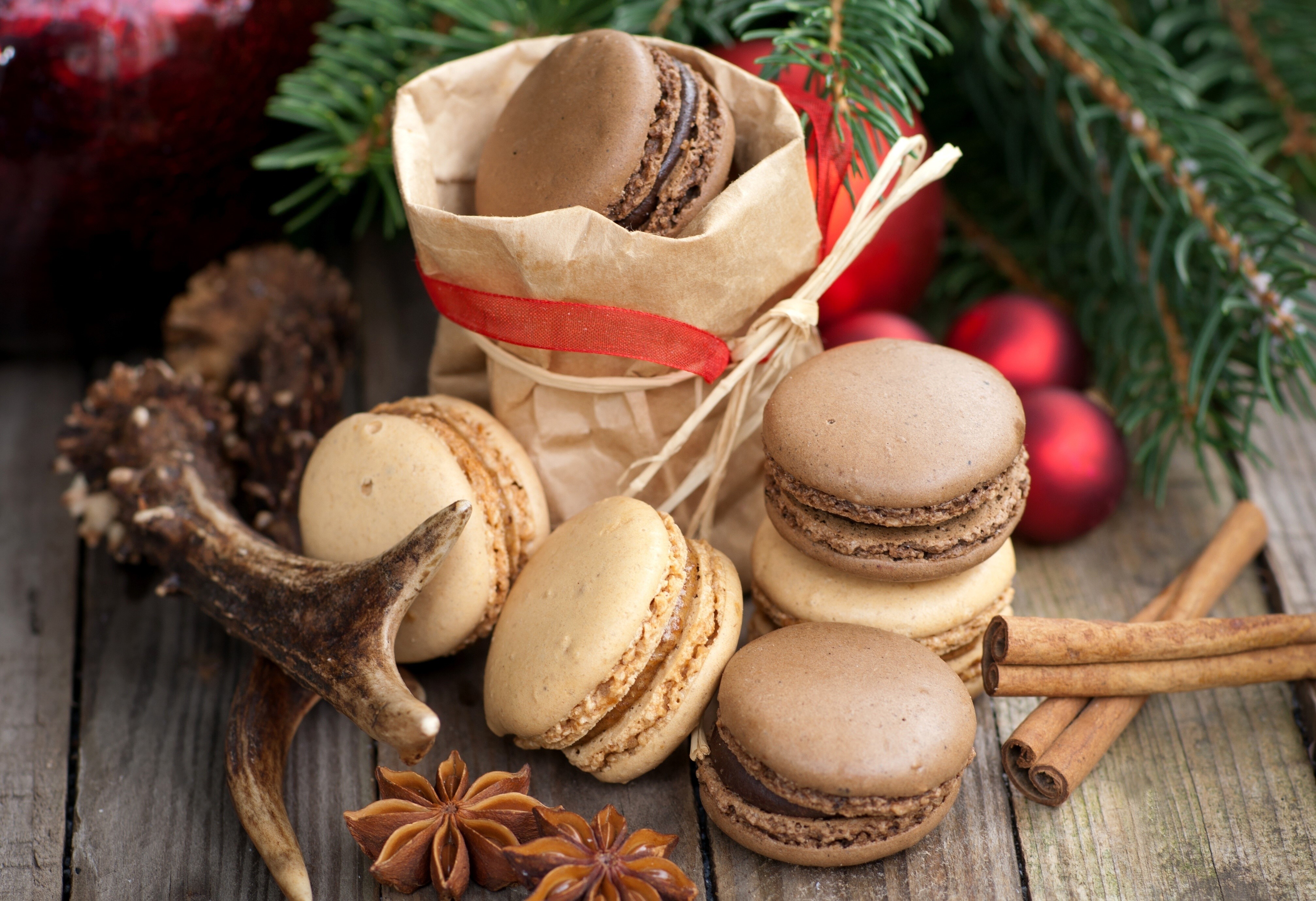 Christmas Macarons with Spices and Antlers HD Wallpaper