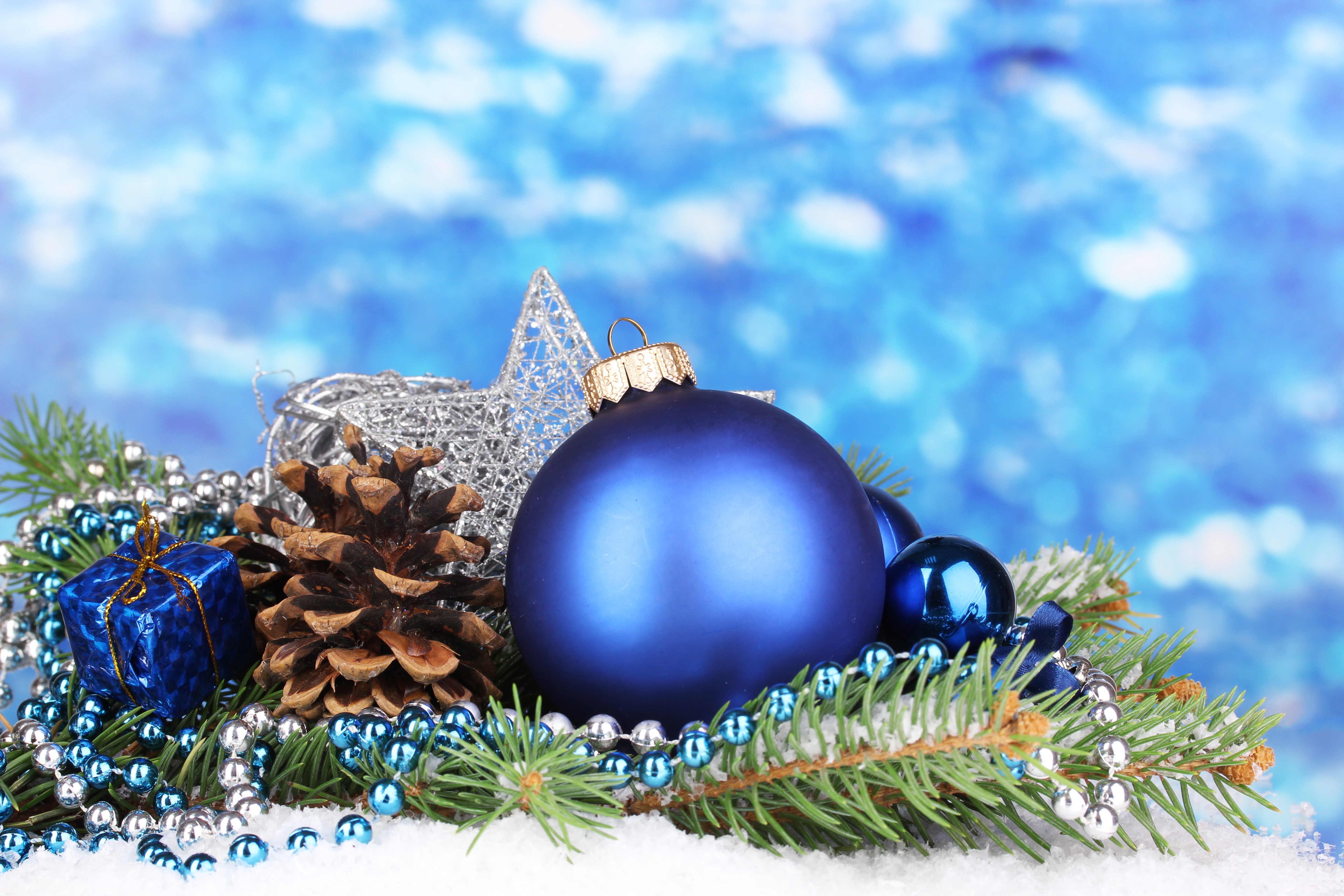 Christmas Decorations with Blue Ornaments and Pine Cone HD Wallpaper