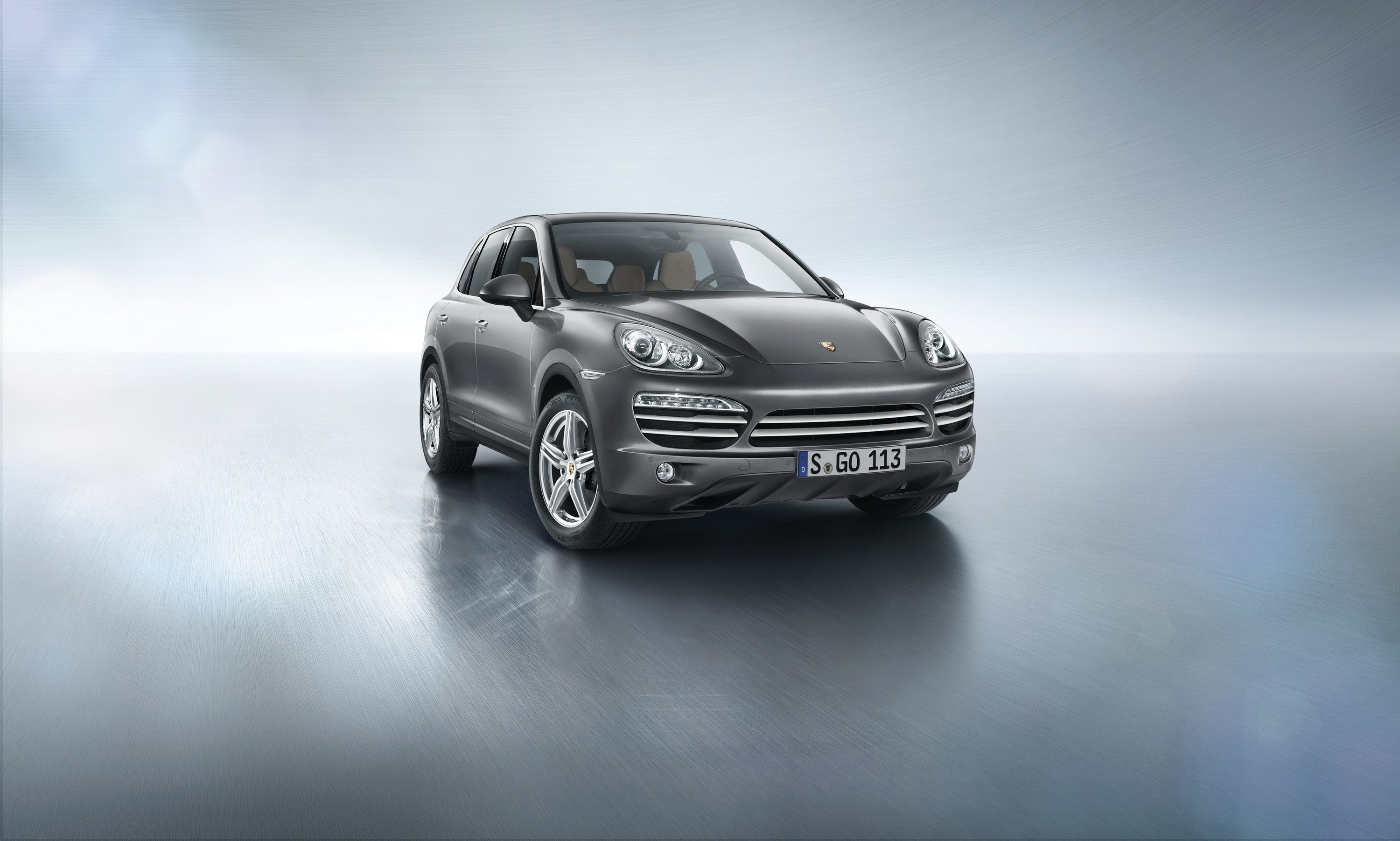 2013 Porsche Cayenne Platinum Edition SUV HD Wallpaper