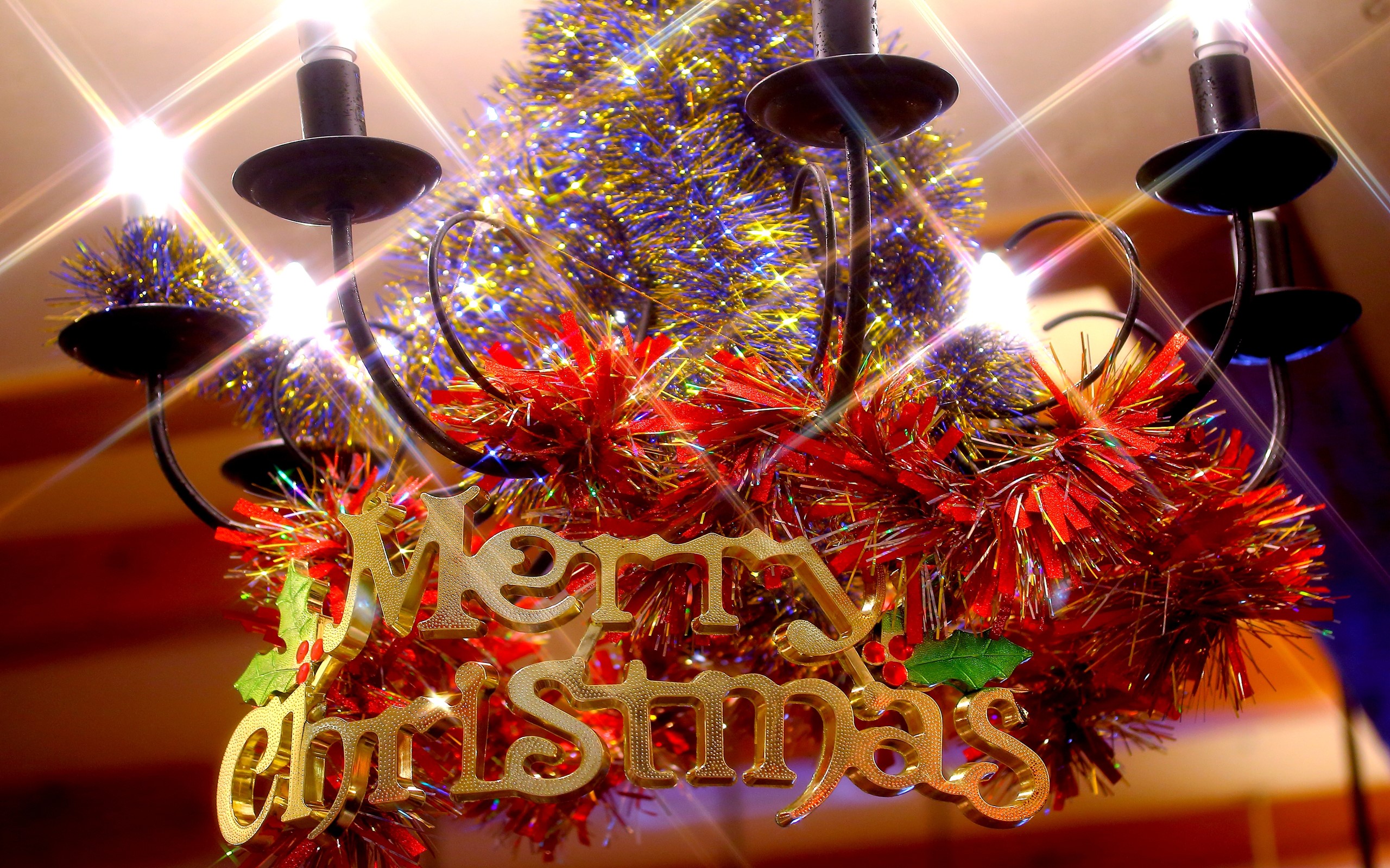 Christmas chandelier with Merry Christmas decoration HD Wallpaper
