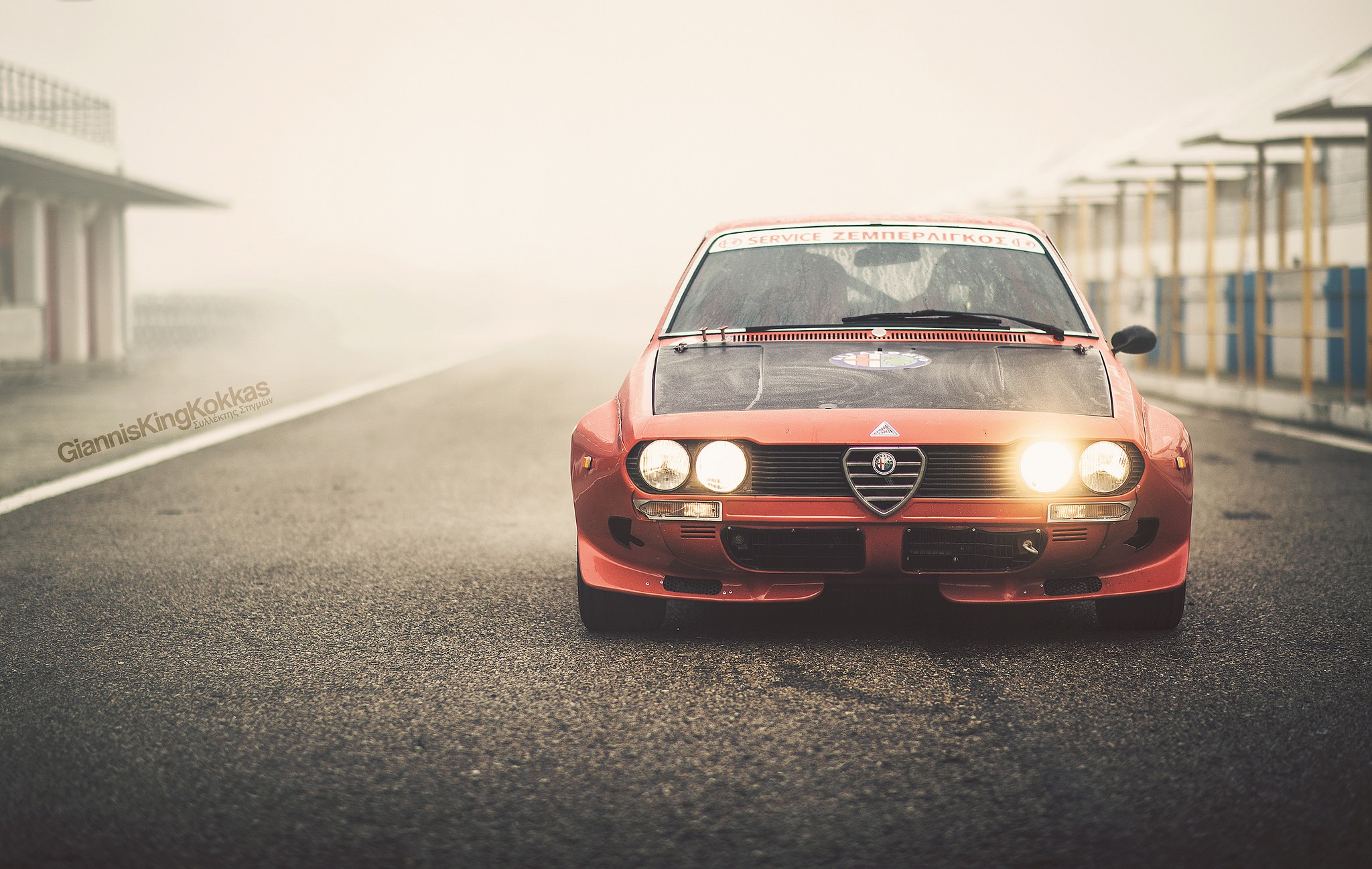 Alfa Romeo Alfetta 2000GT on a Race Track HD Wallpaper
