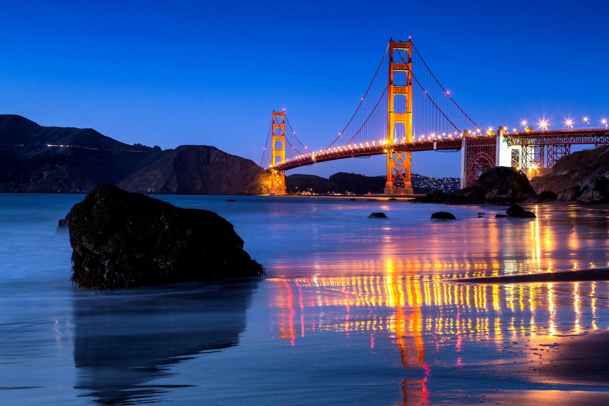 Golden Gate Bridge at night with reflections HD Wallpaper