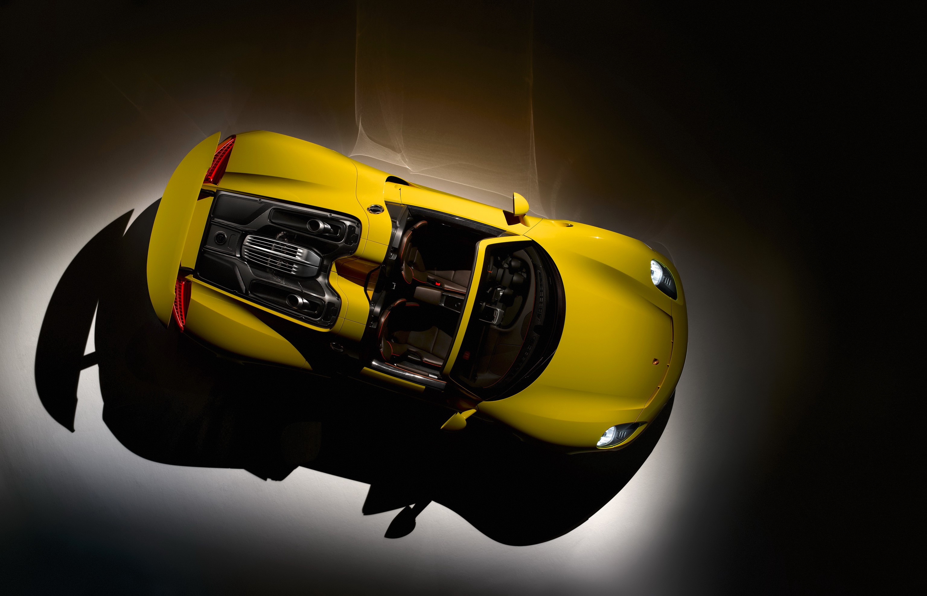 Yellow 2013 Porsche 918 Spyder from above HD Wallpaper