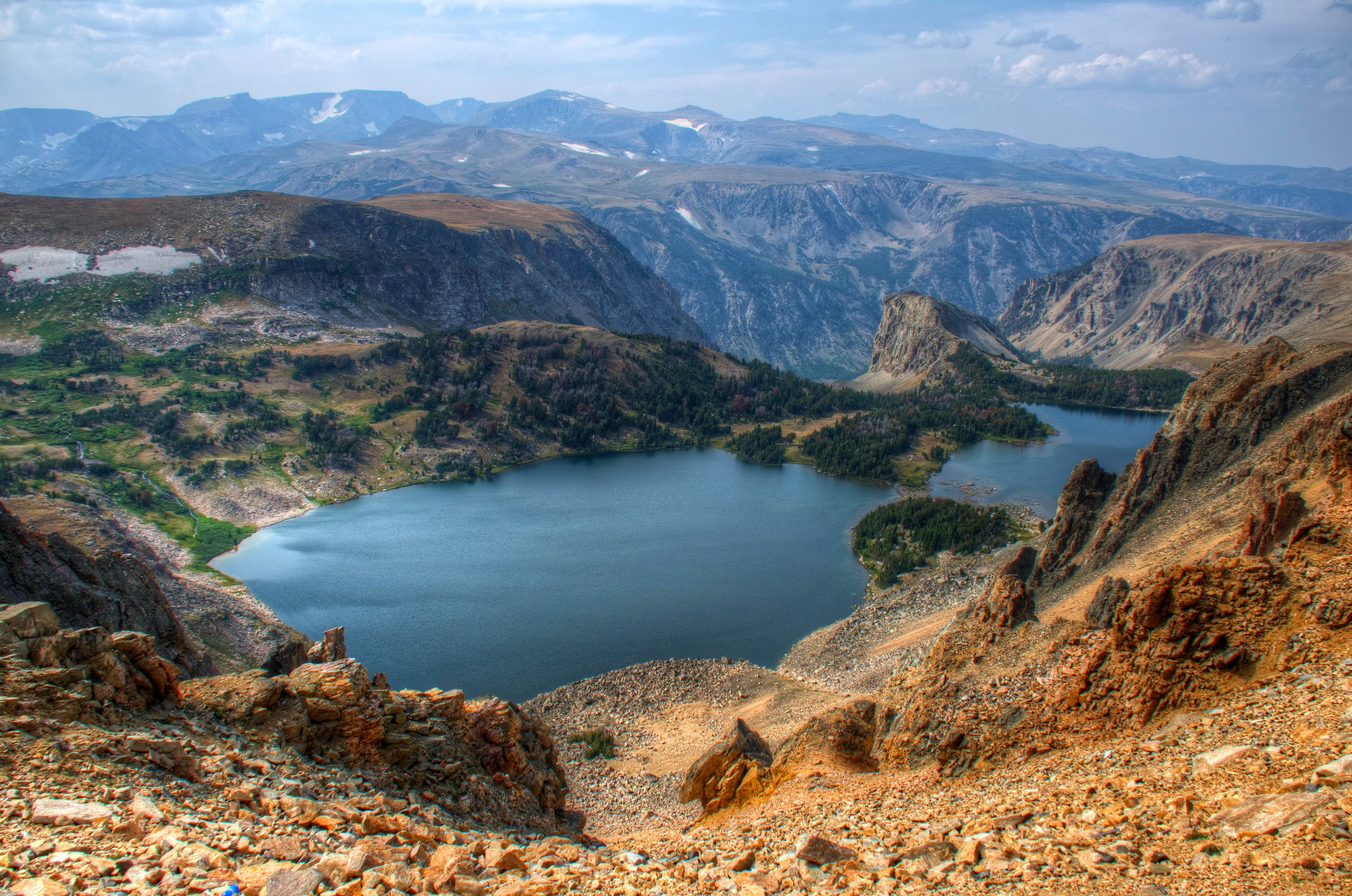 Mountains and Lake in USA HD Wallpaper