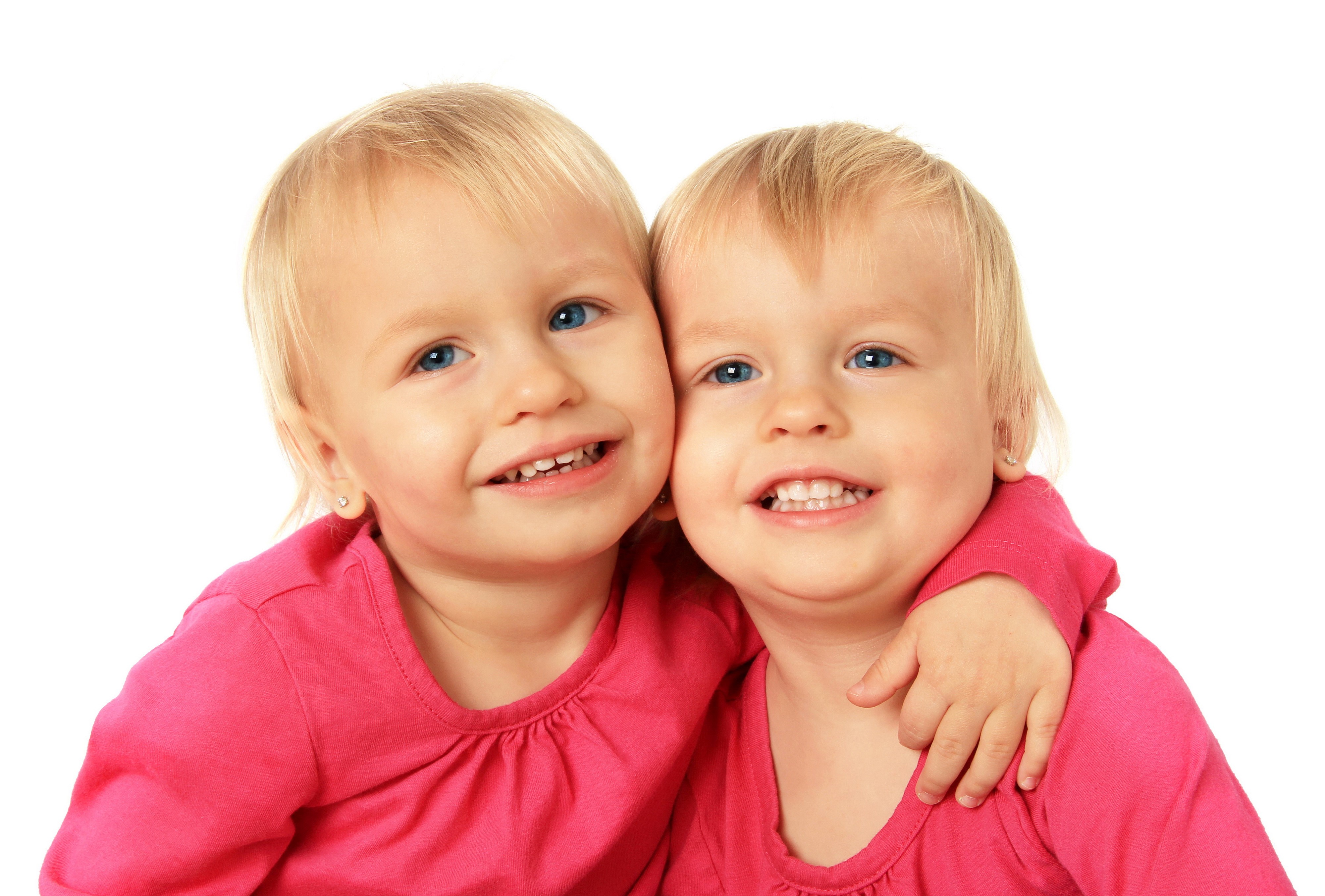Two little girls in pink HD Wallpaper