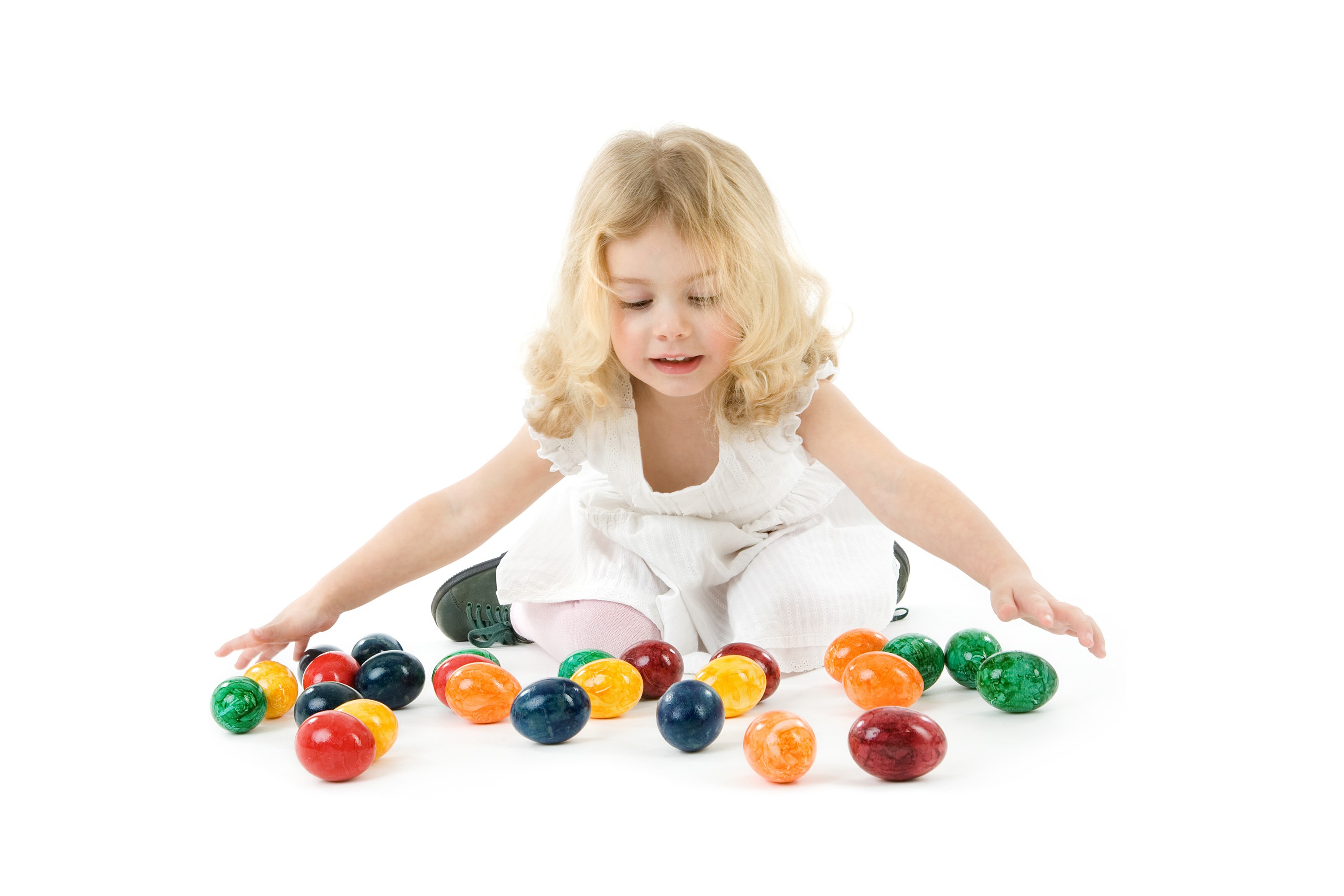 Girl with Easter Eggs HD Wallpaper