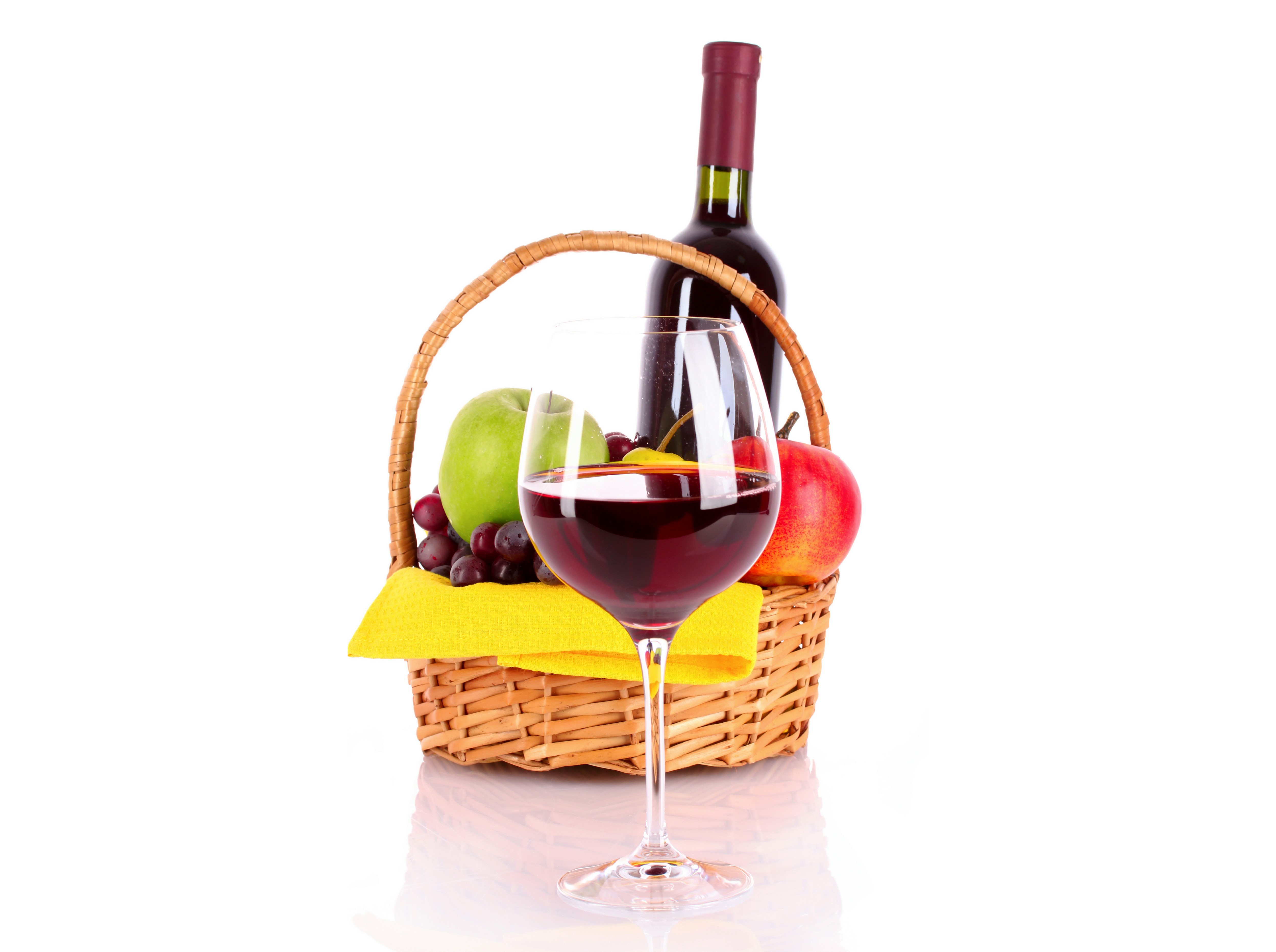 Wine bottle and fruit in wicker basket with wine glass HD Wallpaper