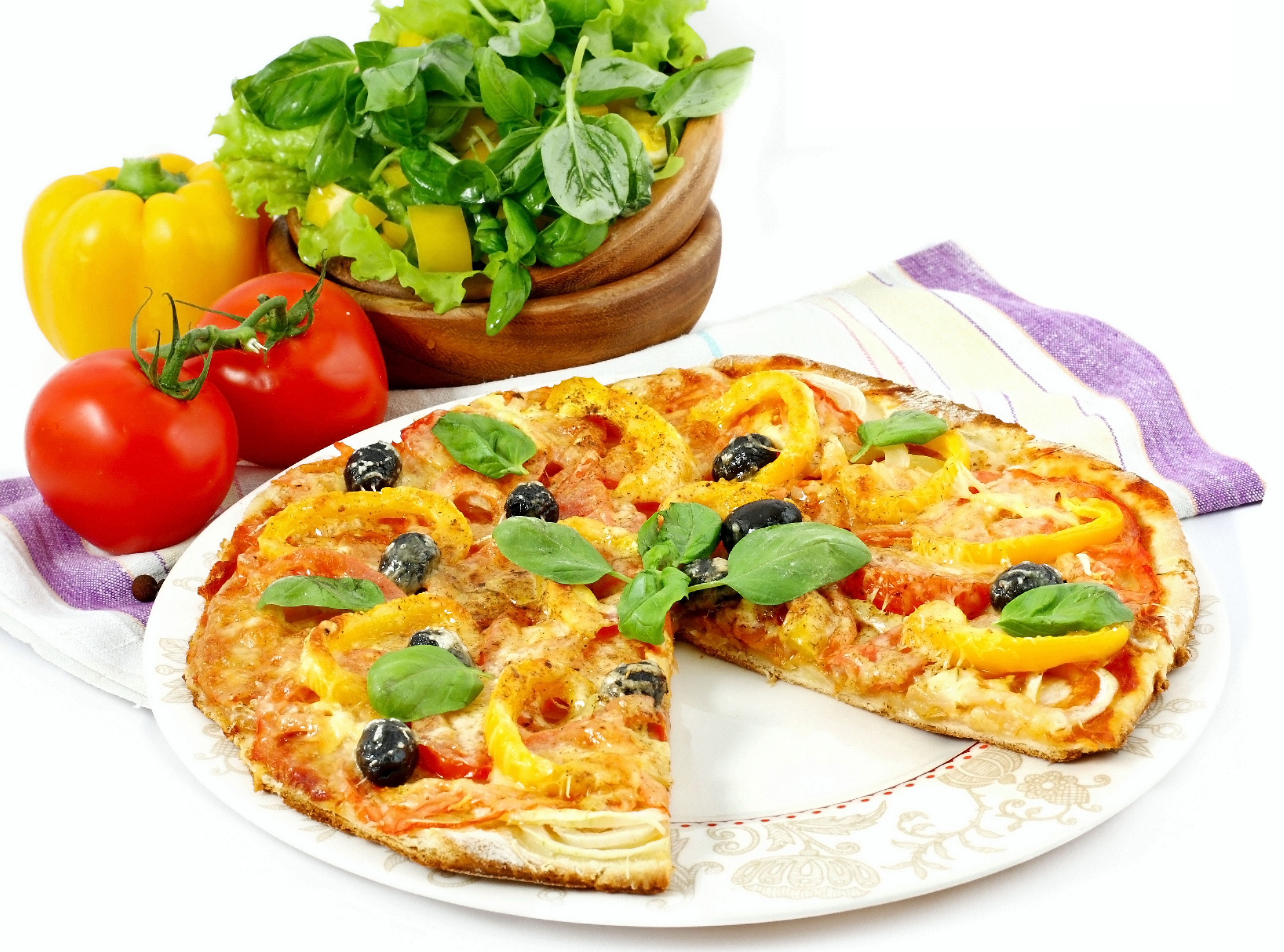 Pizza with Tomatoes, Bell Pepper, and Basil on a Plate HD Wallpaper