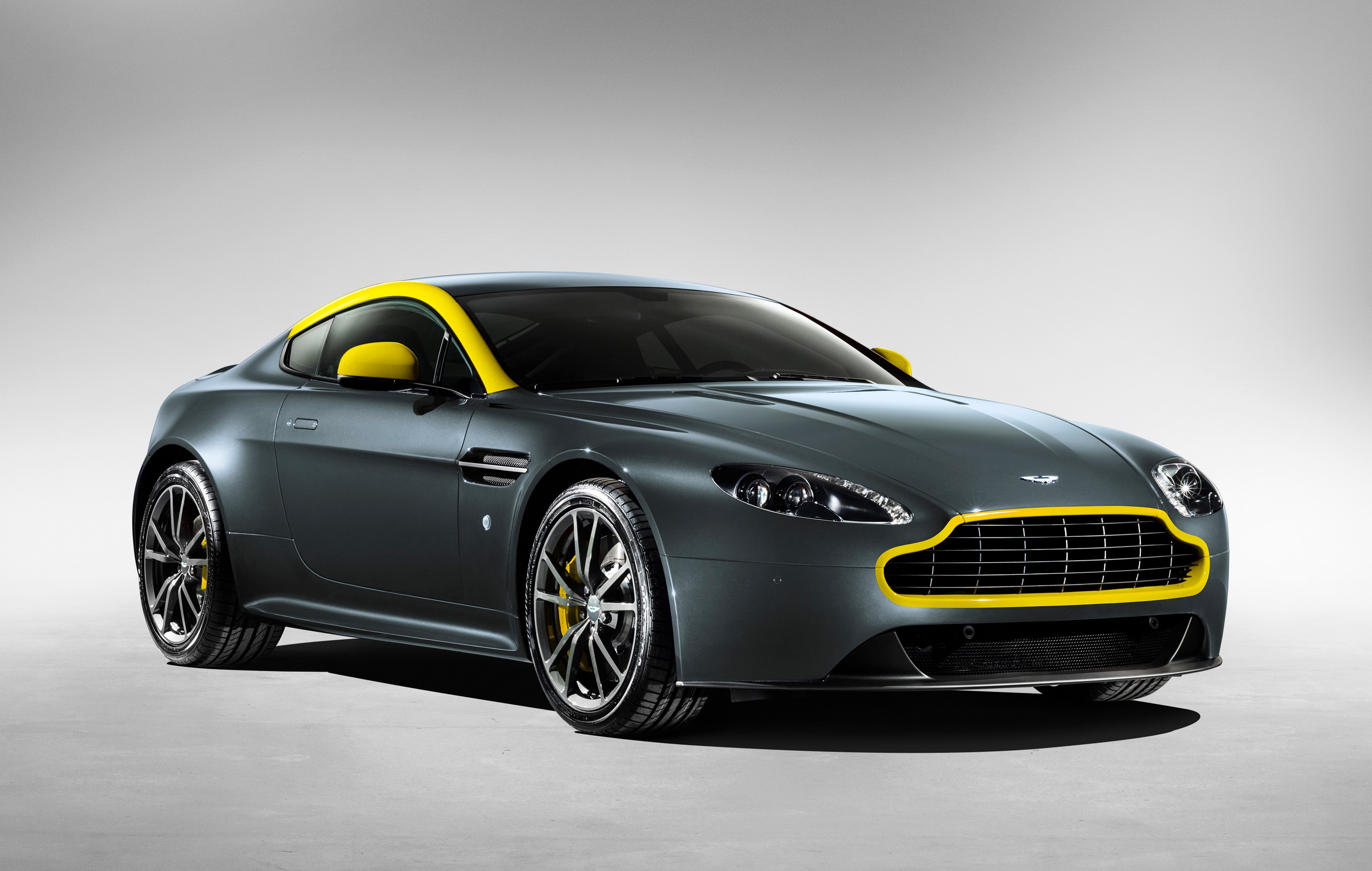Aston Martin V8 Vantage N430 Coupe HD Wallpaper