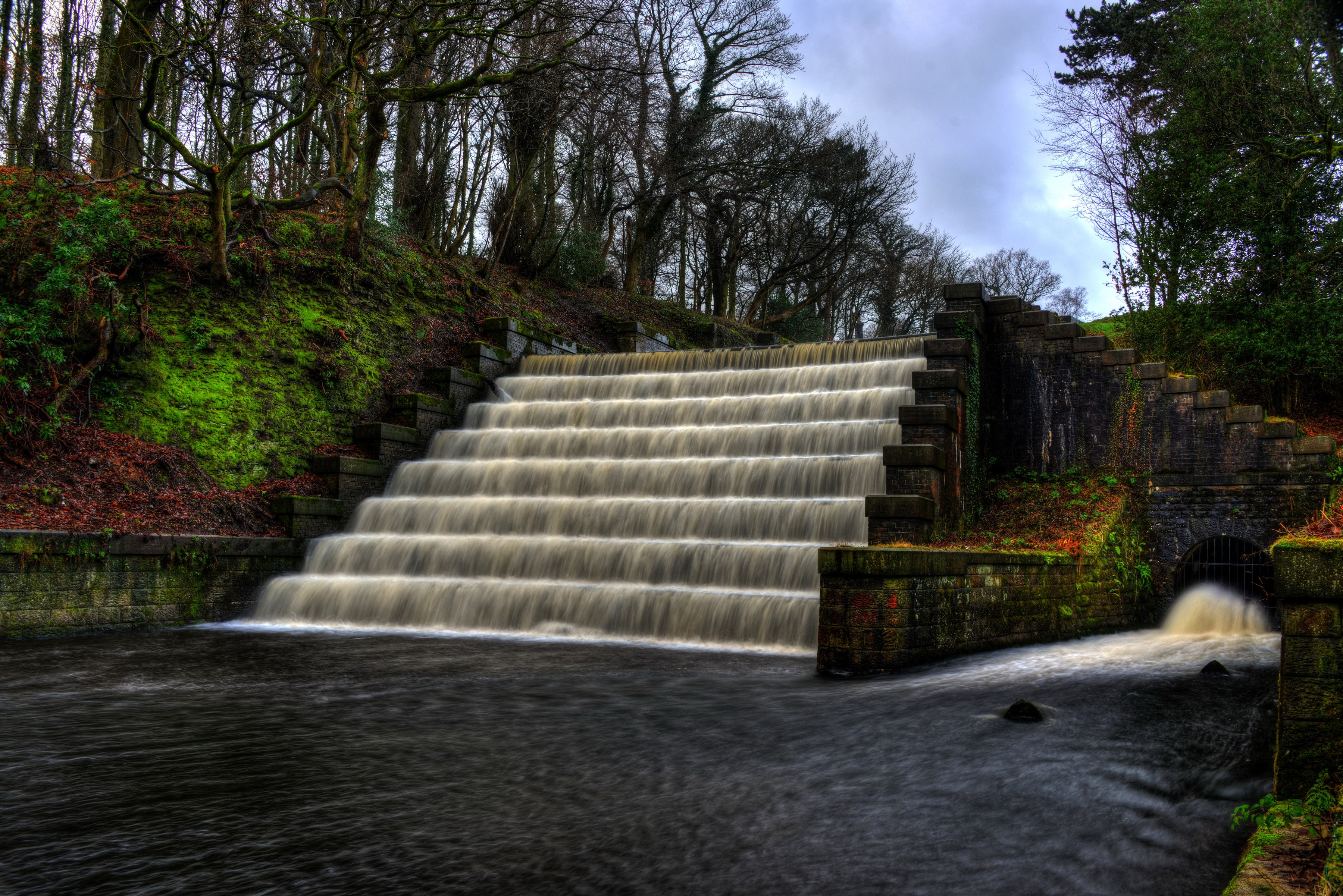 Waterfalls at Upper Rivington Reservoir, England HD Wallpaper