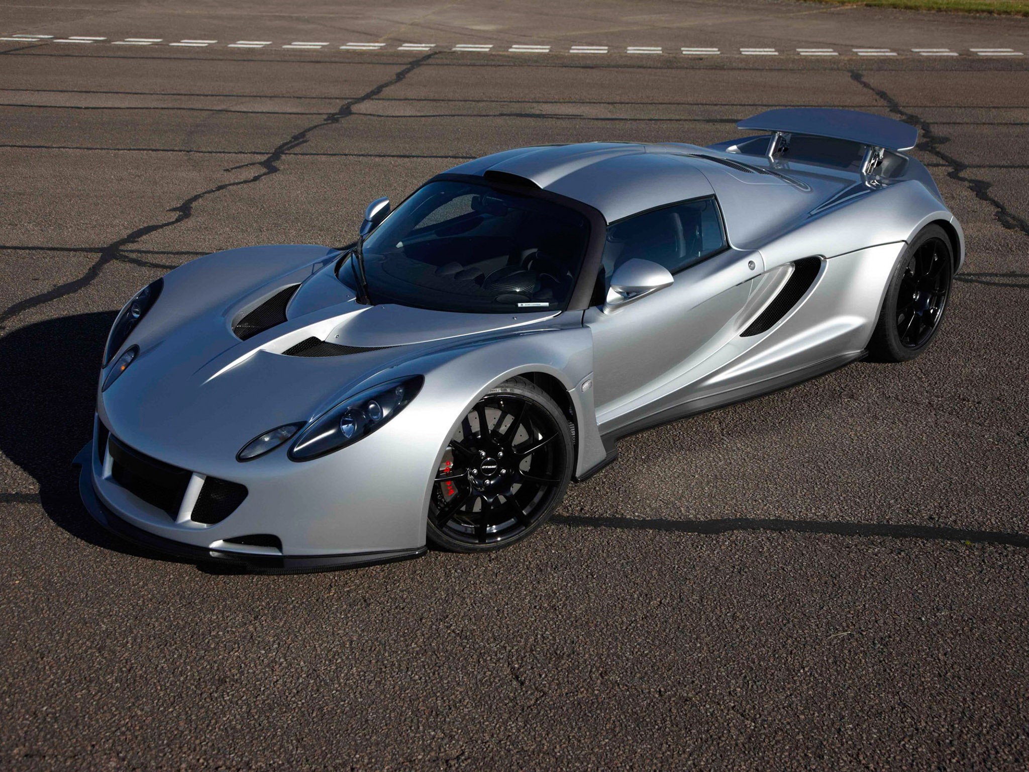 Silver Hennessey Venom GT 2010 on asphalt HD Wallpaper