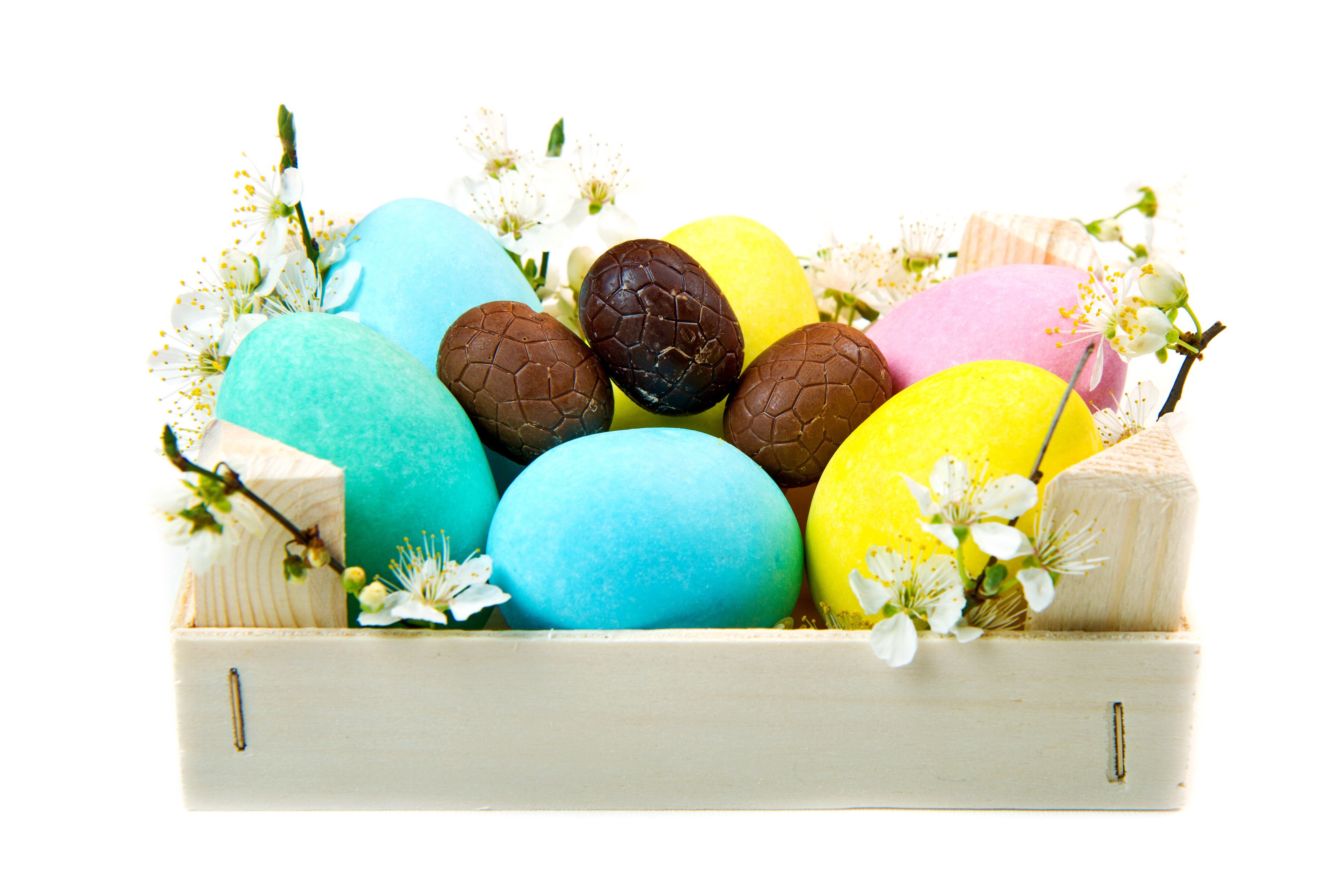 Easter Chocolate Eggs in a Wooden Crate with Flowers HD Wallpaper