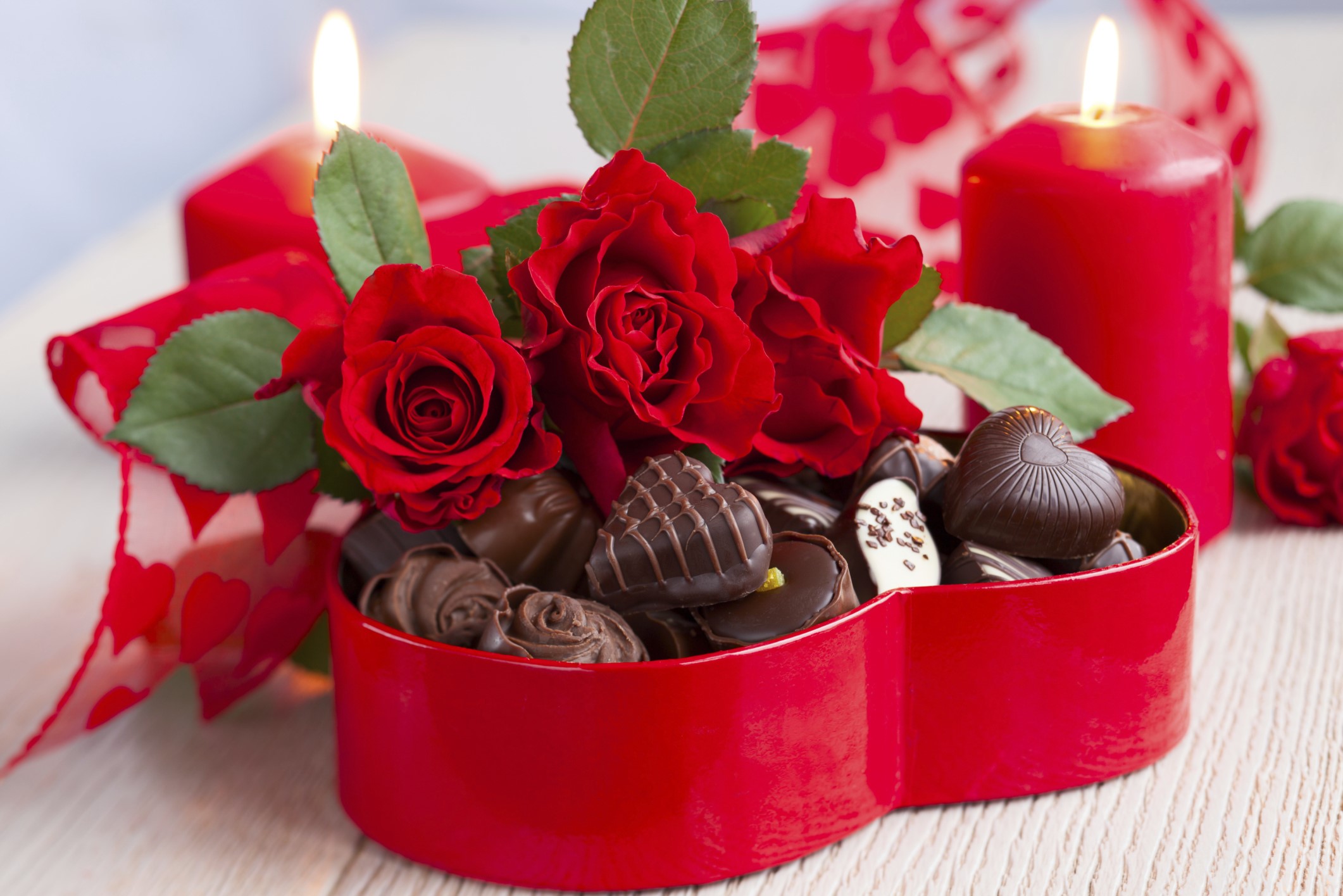 Valentine's Day Heart Box of Chocolates and Roses with Candles HD Wallpaper