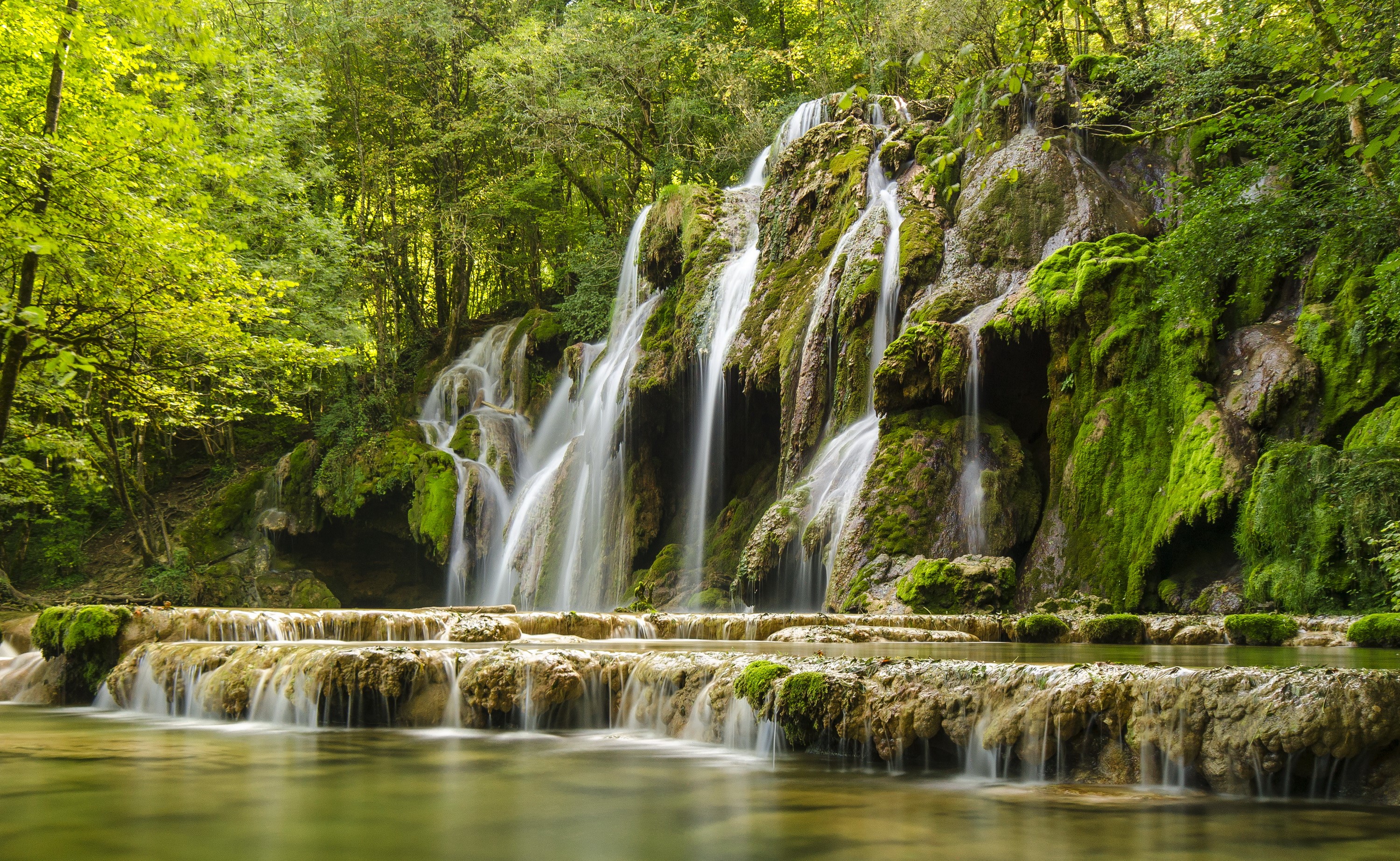 Waterfalls in Franche-Comte, France HD Wallpaper