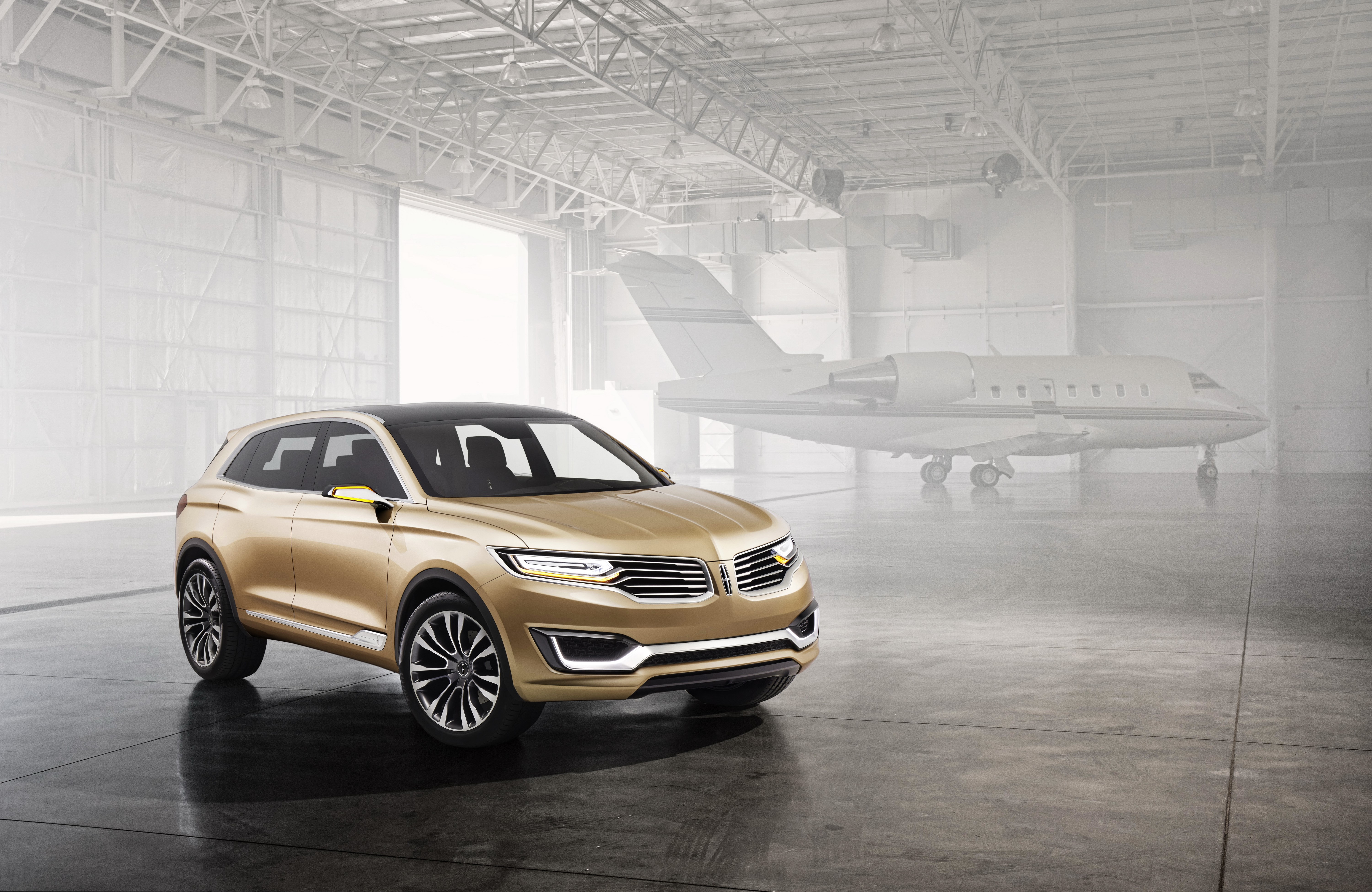 2014 Lincoln MKX concept car in hangar with private jet HD Wallpaper