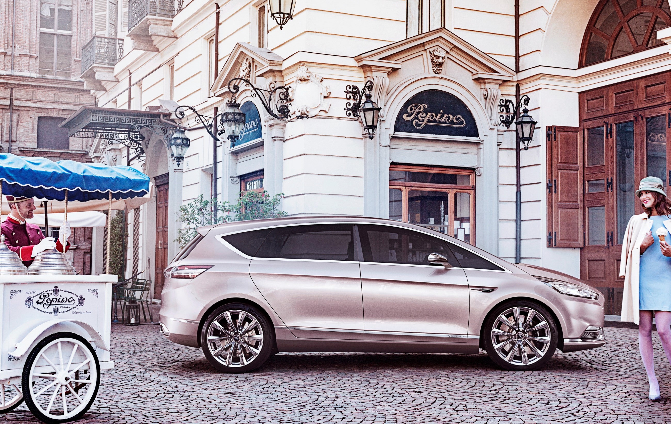 Ford S-MAX Vignale on a European Street HD Wallpaper