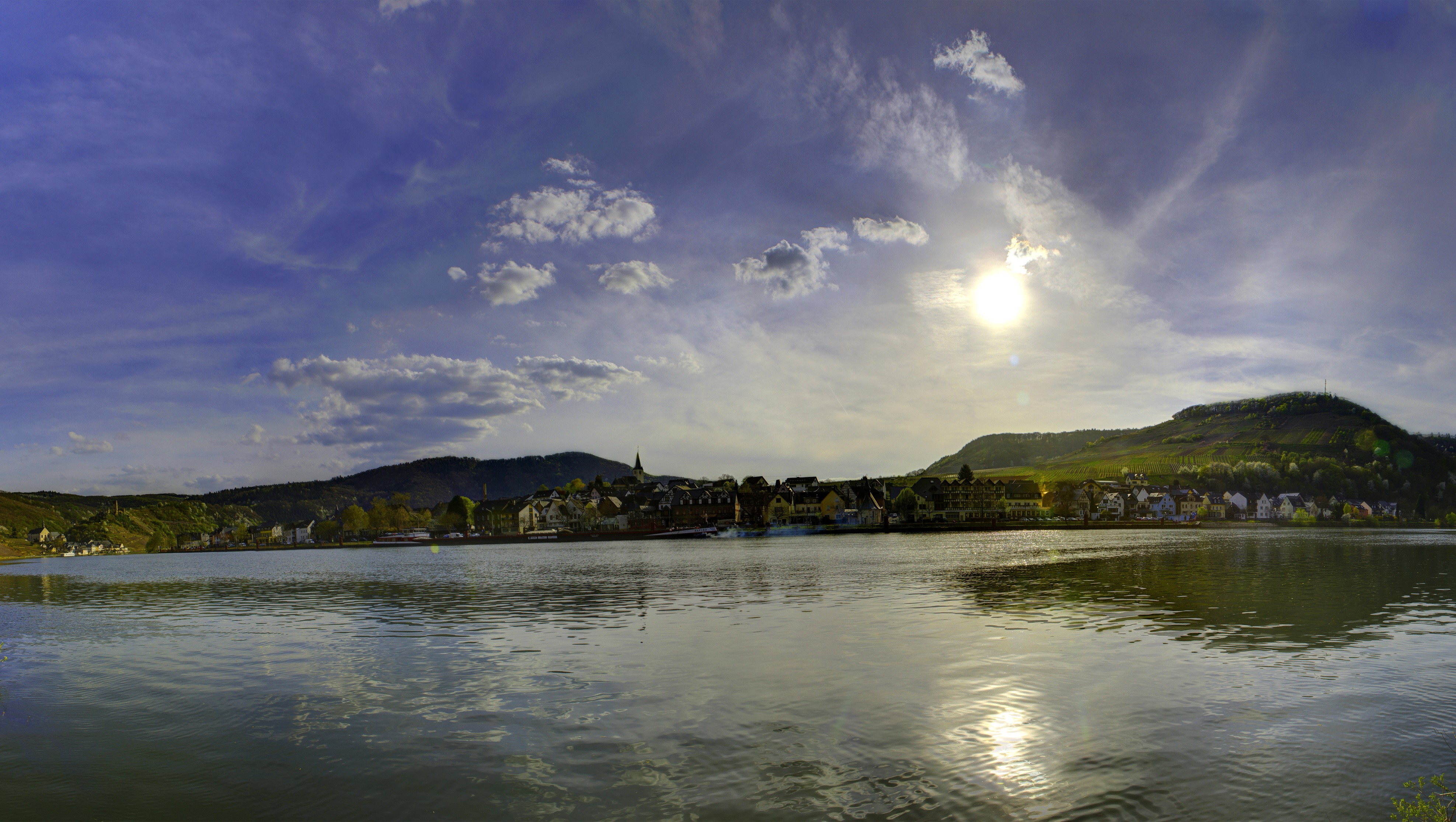 4K Bruttig-Fankel Germany River Scenery HD Wallpaper