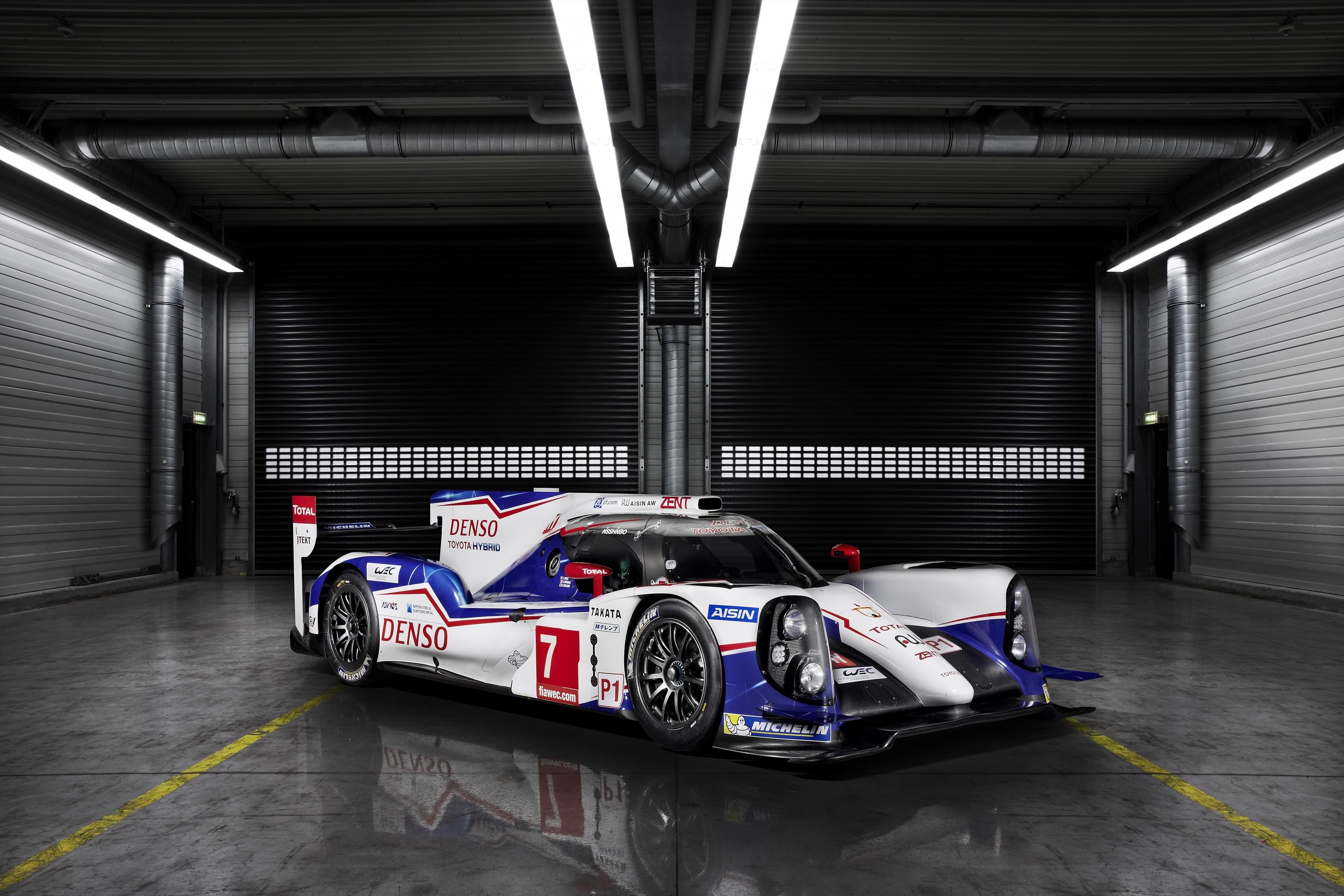 2014 Toyota TS040 Hybrid race car HD Wallpaper