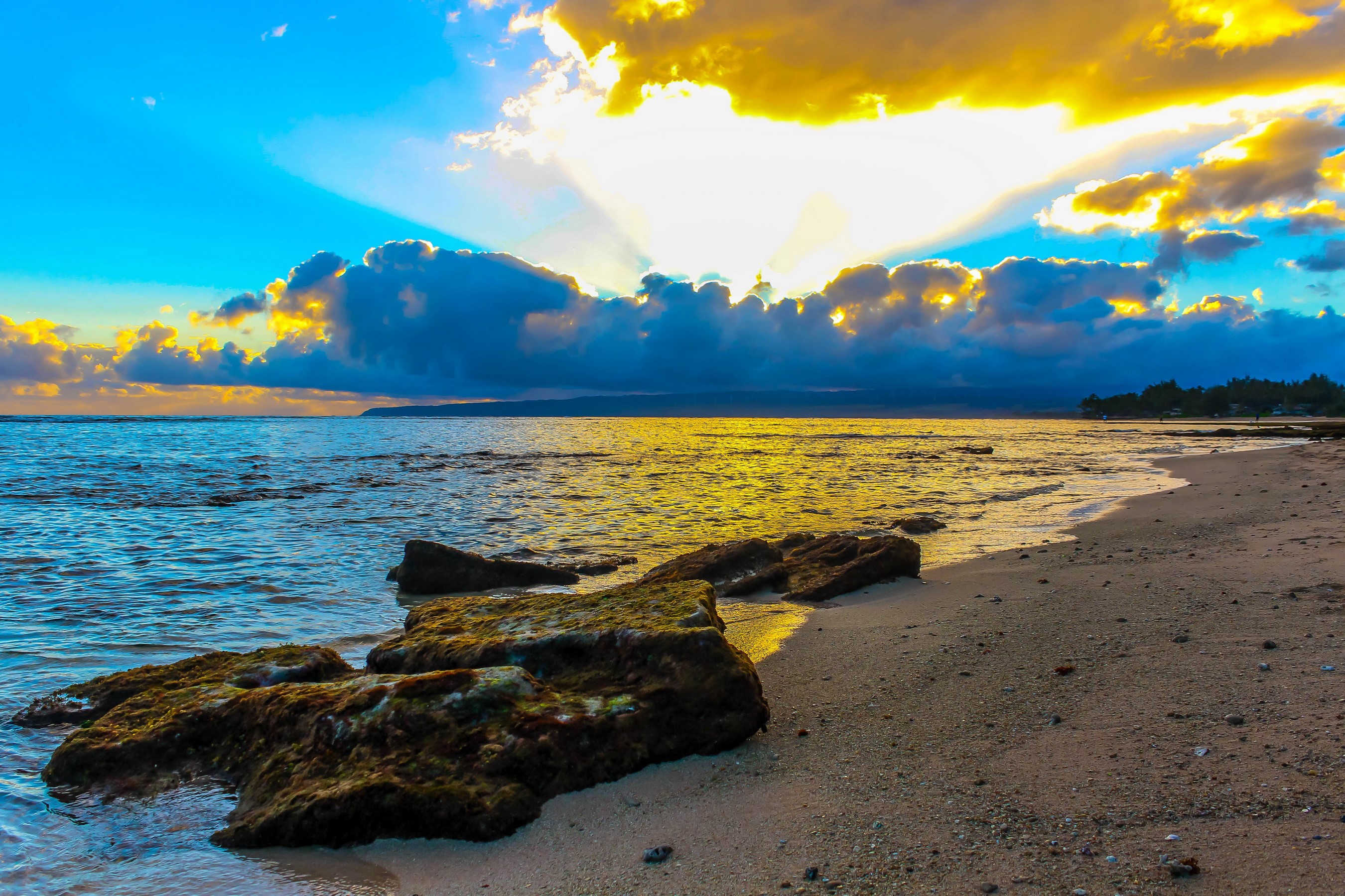 Sunset over the ocean with clouds and beach HD Wallpaper