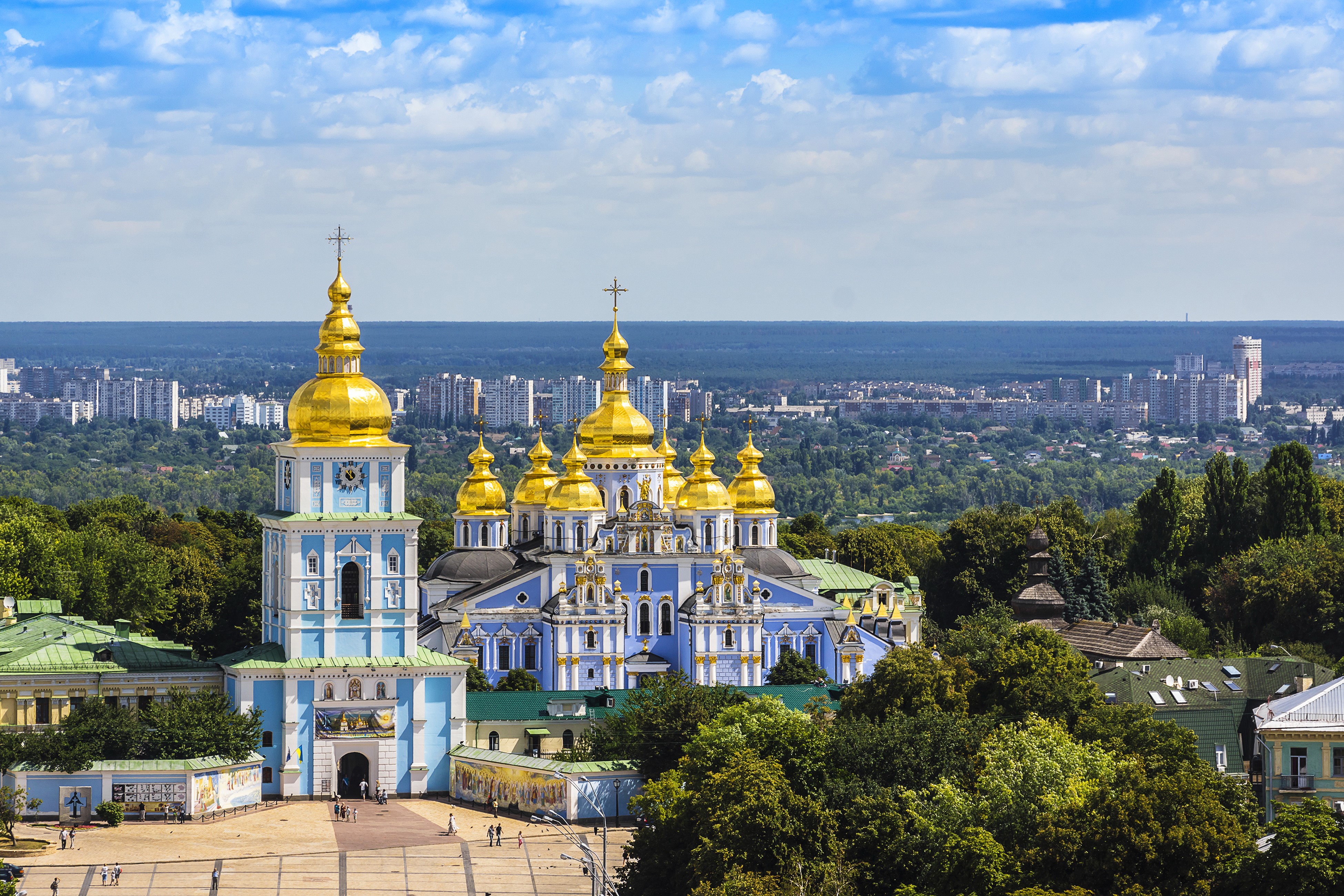 Saint Michael's Golden-Domed Monastery, Kyiv, Ukraine HD Wallpaper