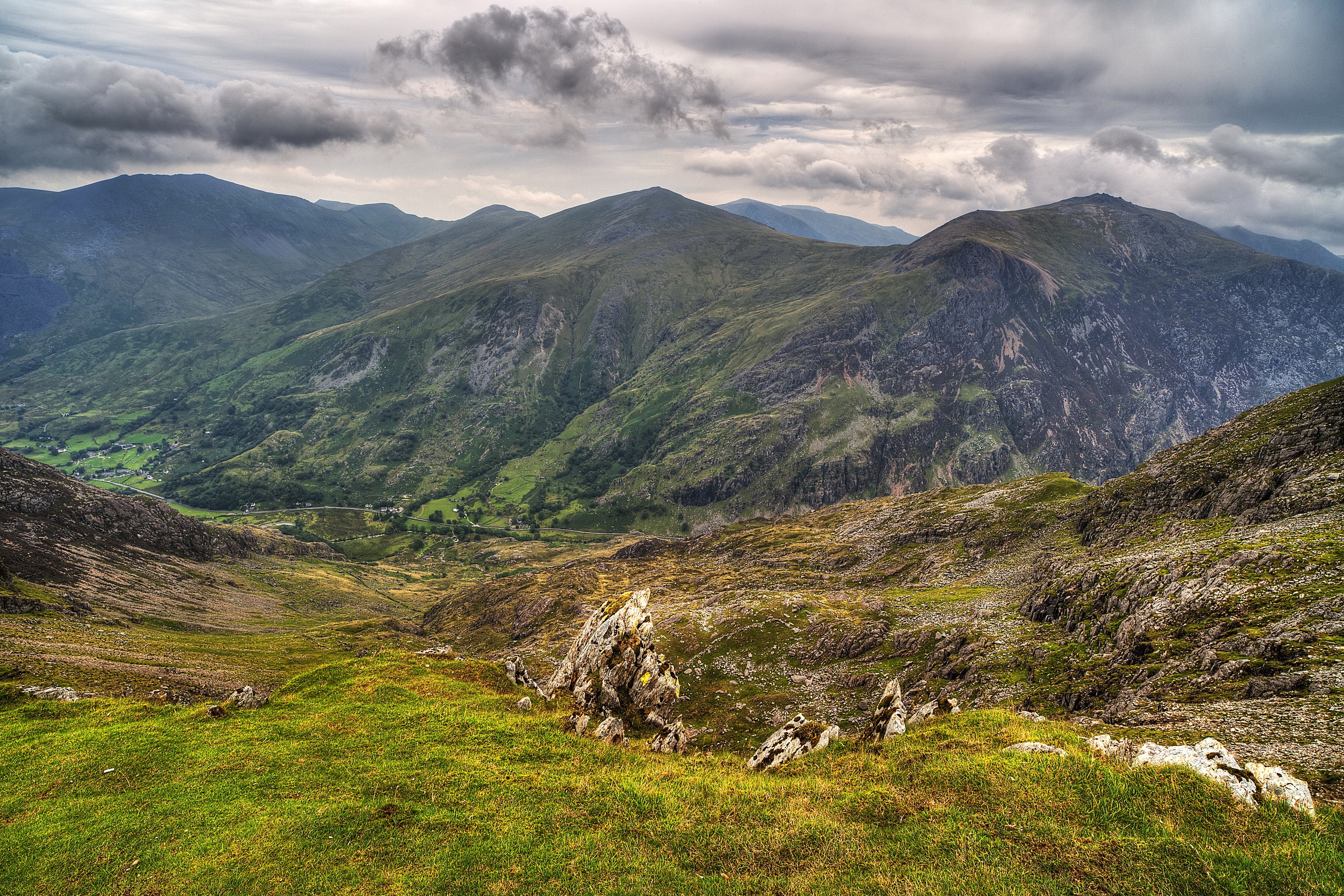 Snowdonia National Park, United Kingdom Mountains Scenery HD Wallpaper