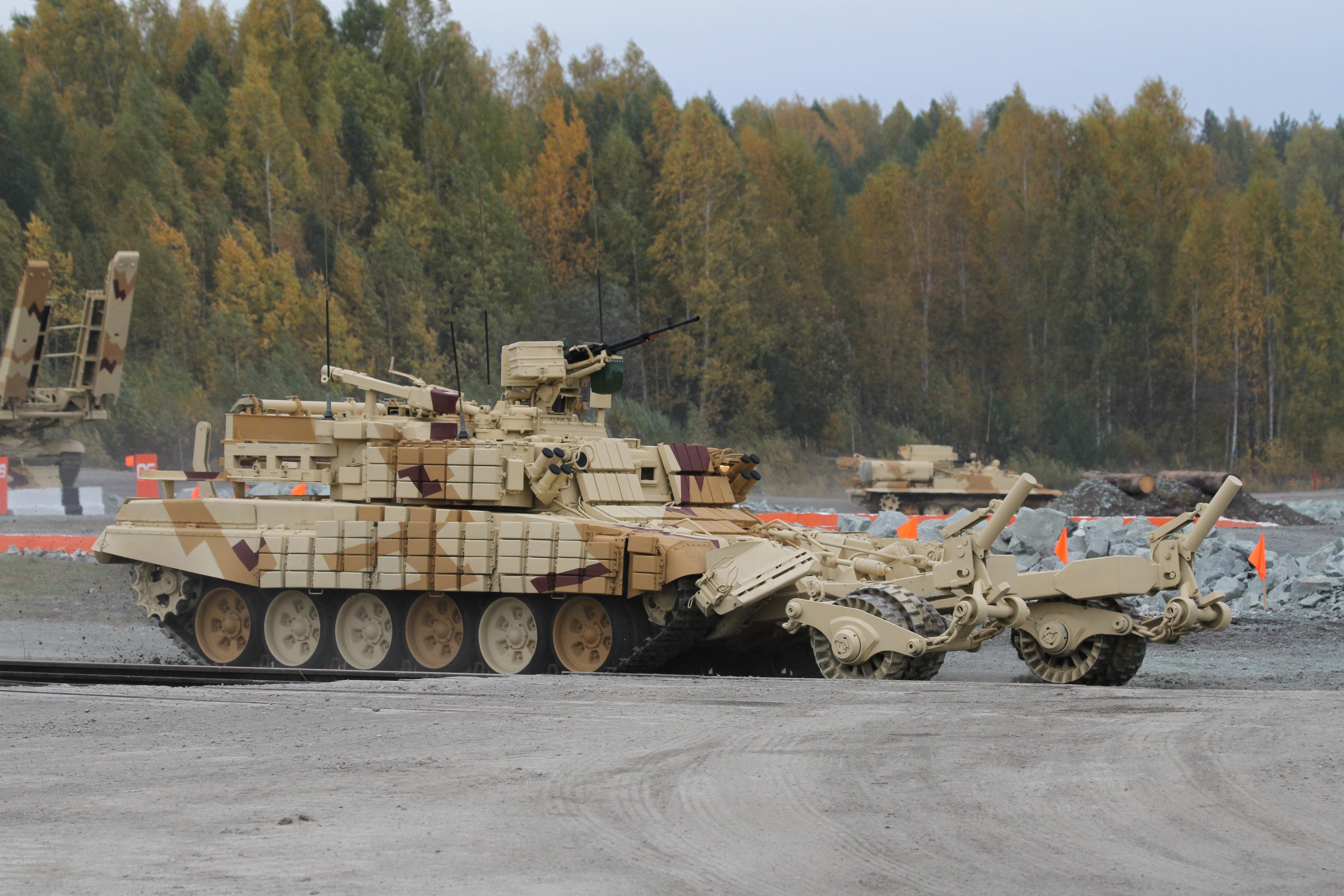 Mine clearing vehicle BMR-3M HD Wallpaper