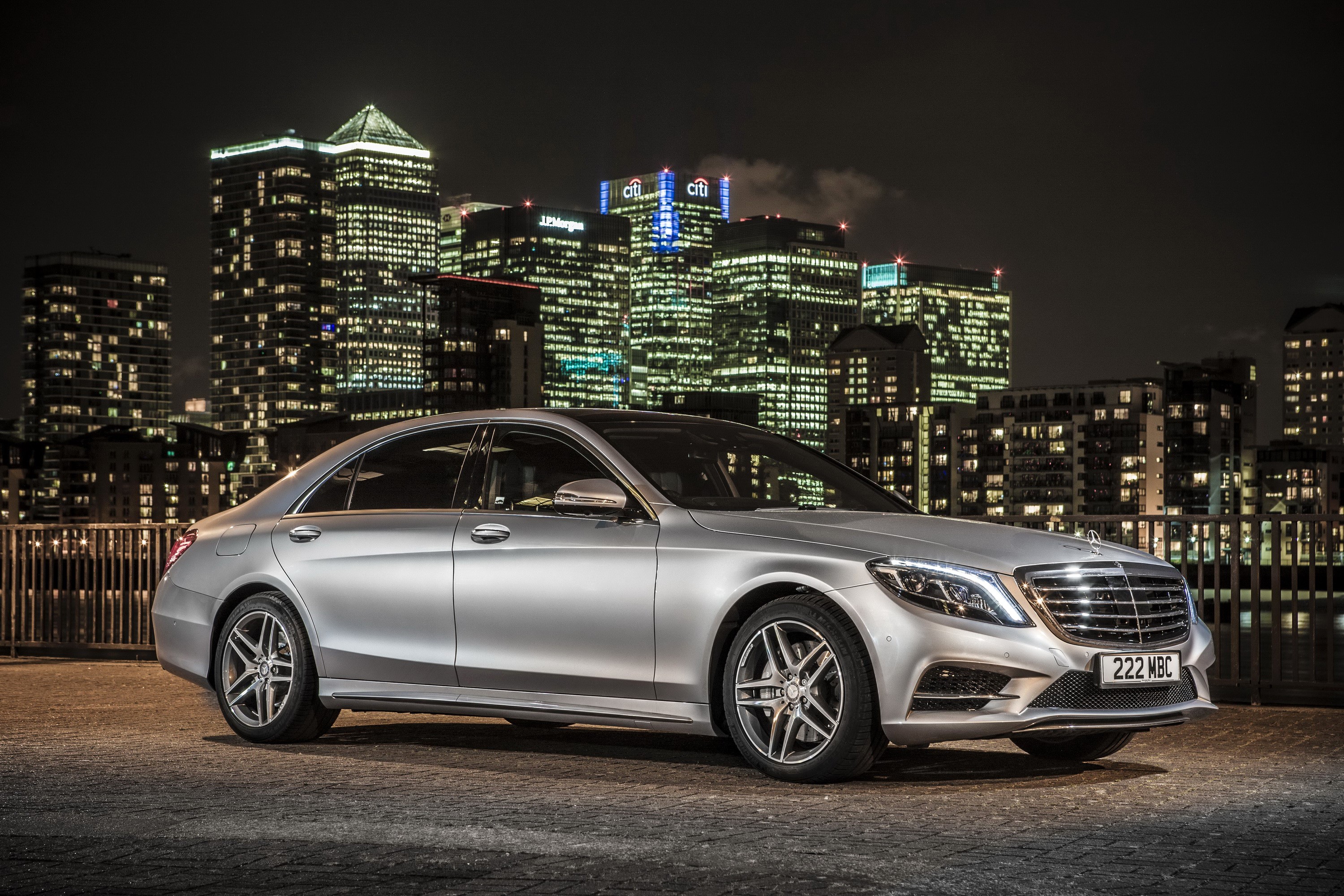 Silver Mercedes-Benz S300 BlueTEC Hybrid at Night HD Wallpaper
