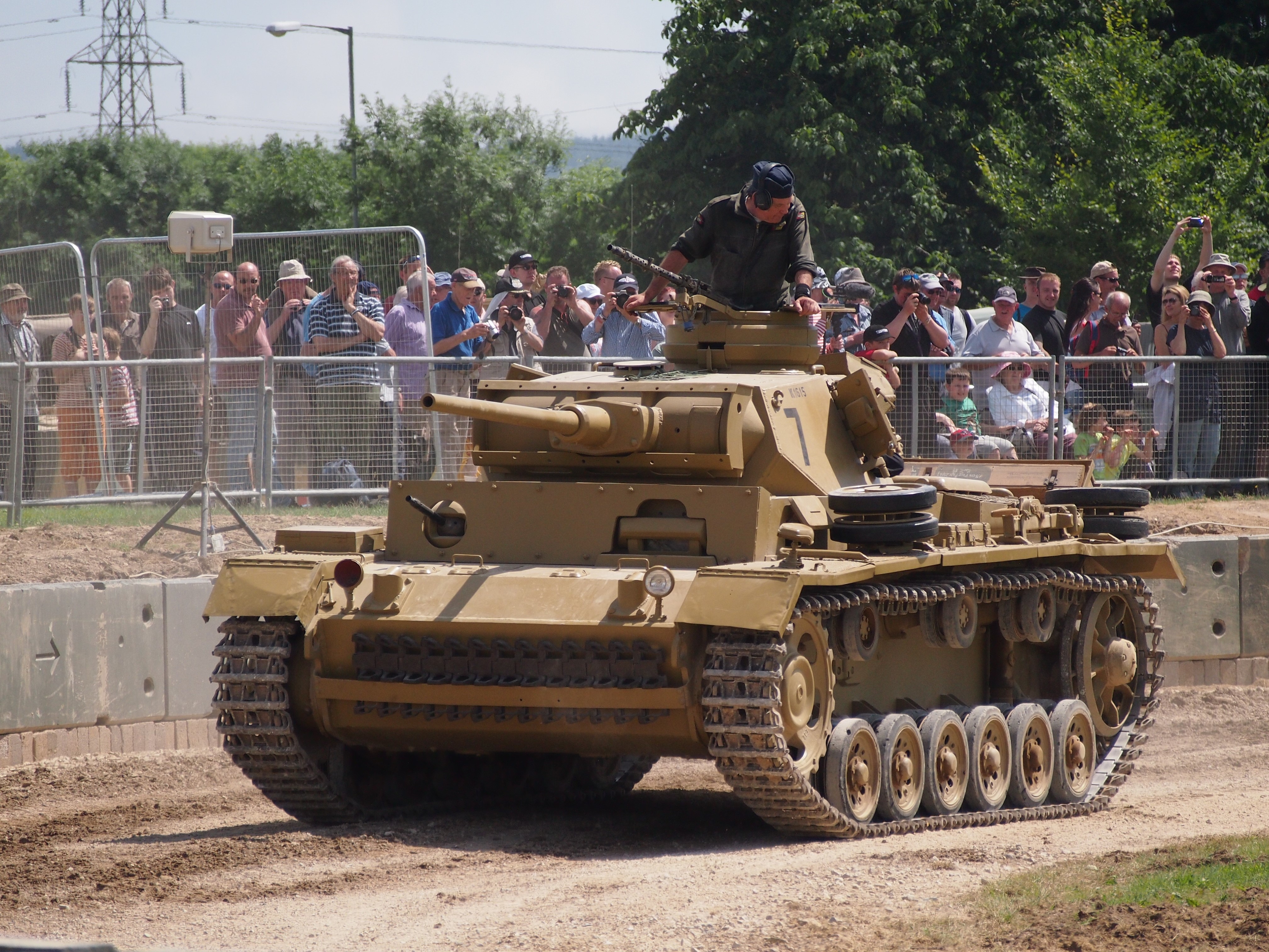 Panzer III tank with spectators HD Wallpaper