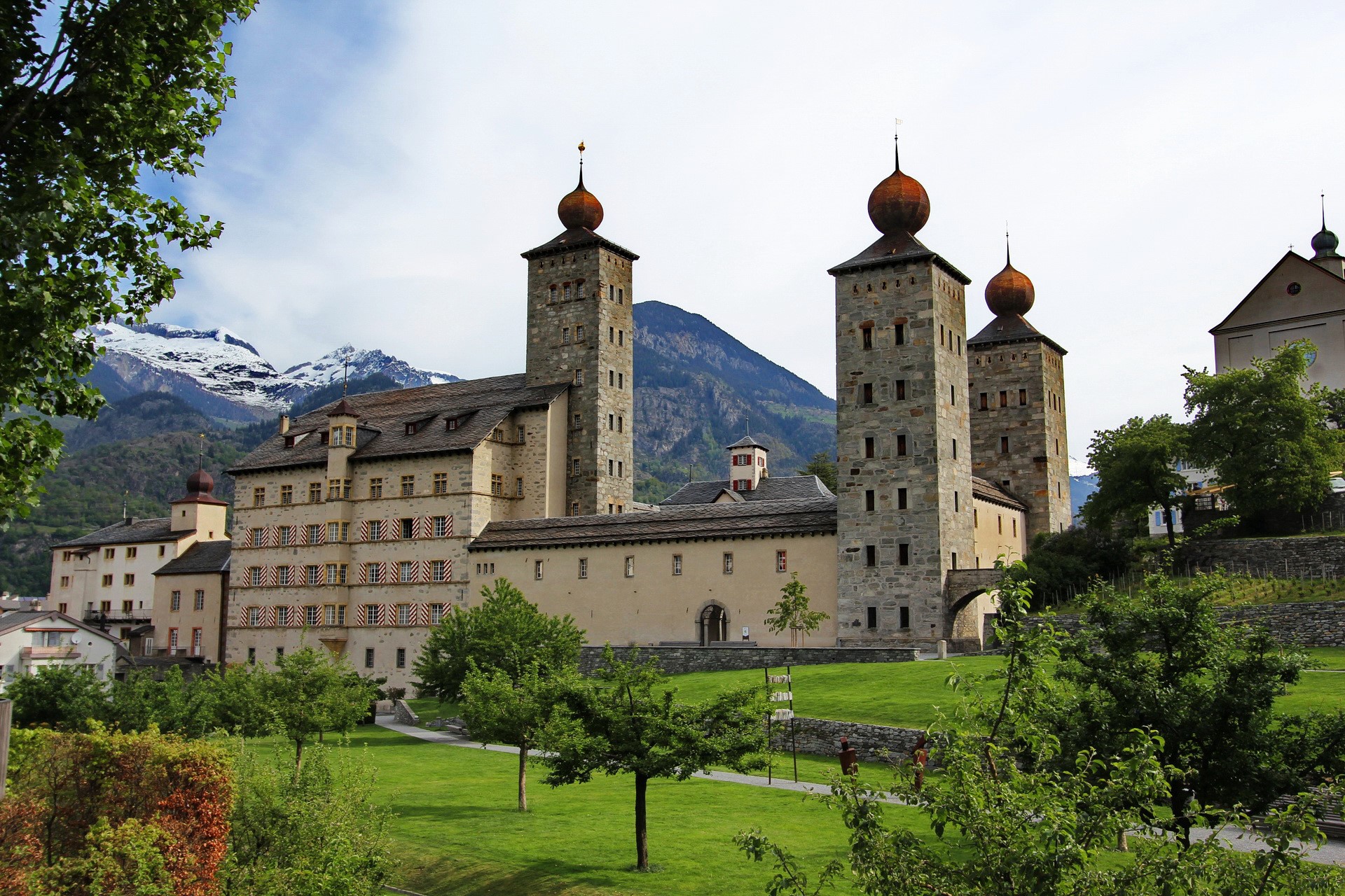 Stockalper Palace in Brig, Switzerland with Mountains HD Wallpaper