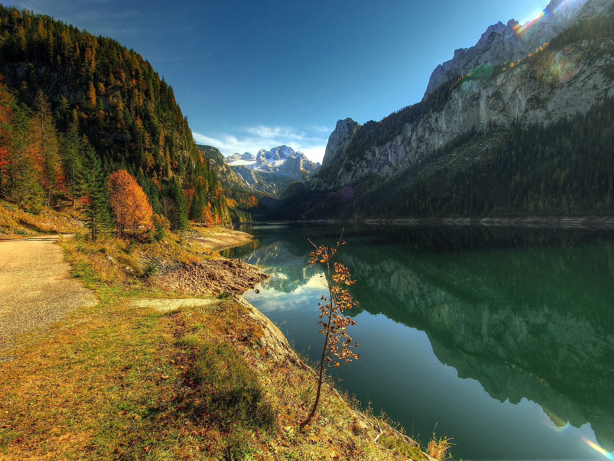 Gosausee Lake and Mountains in Austria HD Wallpaper