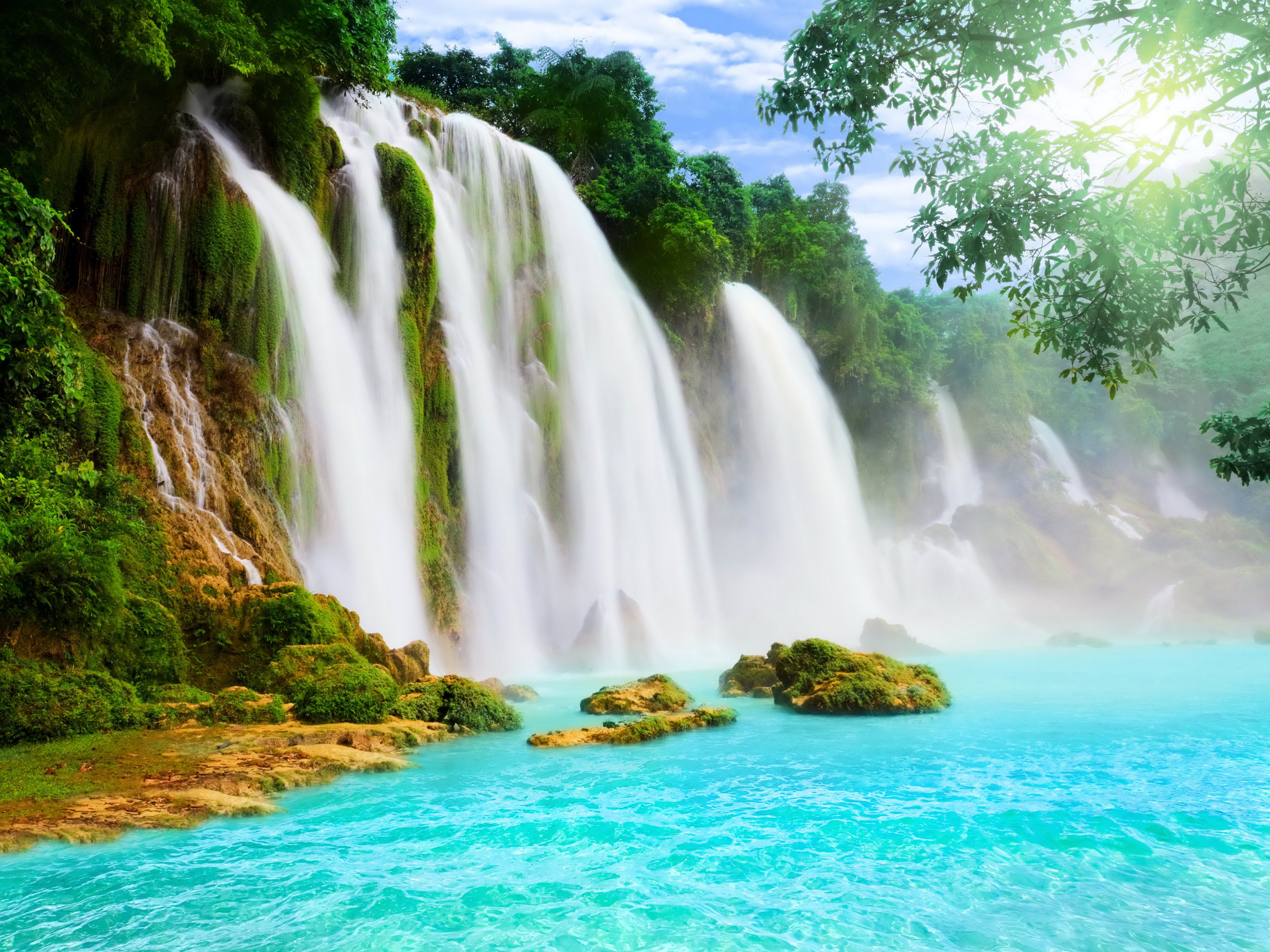 4K Waterfalls and Rivers HD Wallpaper