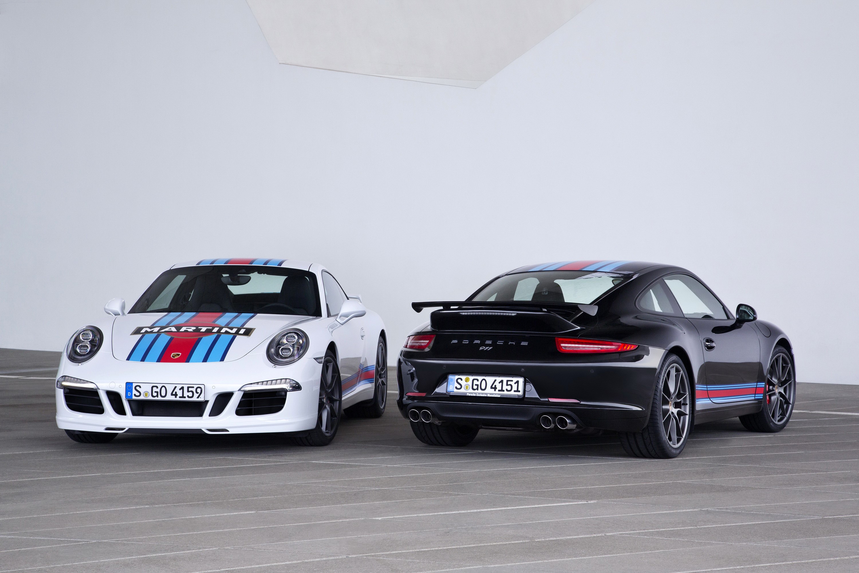 Two Porsche 911 Carrera S Martini Racing Cars HD Wallpaper