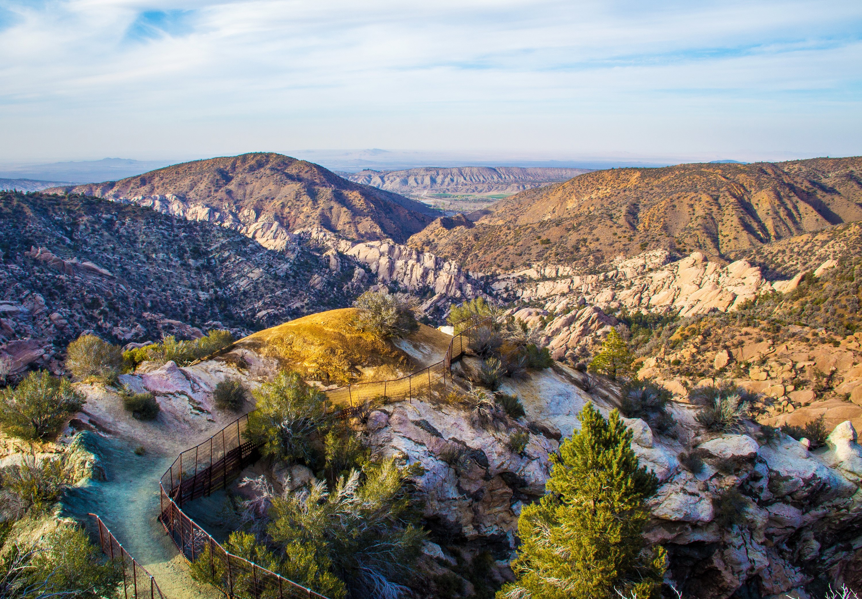 Rocky Mountains and Valley in California, USA HD Wallpaper