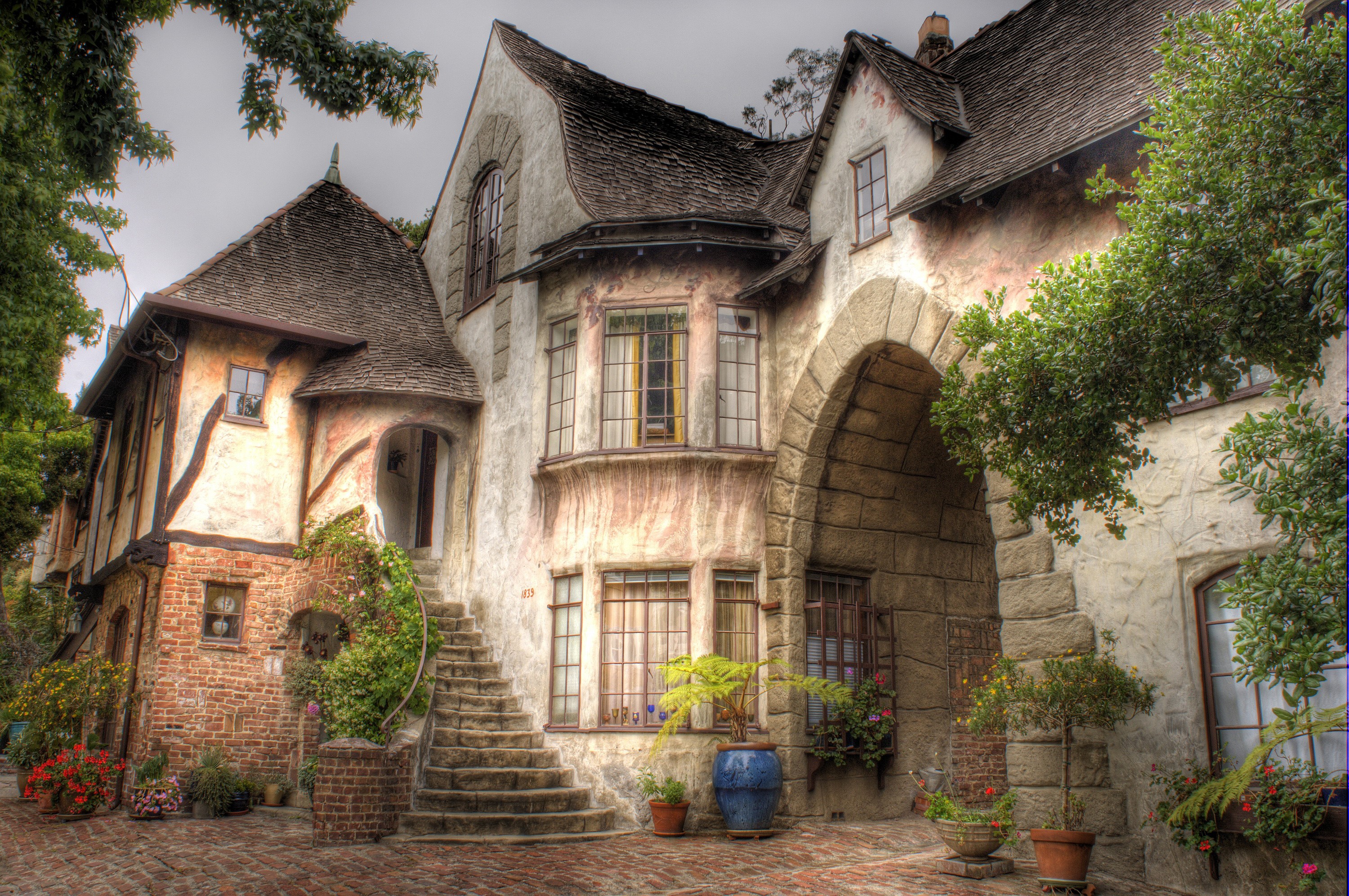 Fairytale Mansion in Berkeley, California HD Wallpaper
