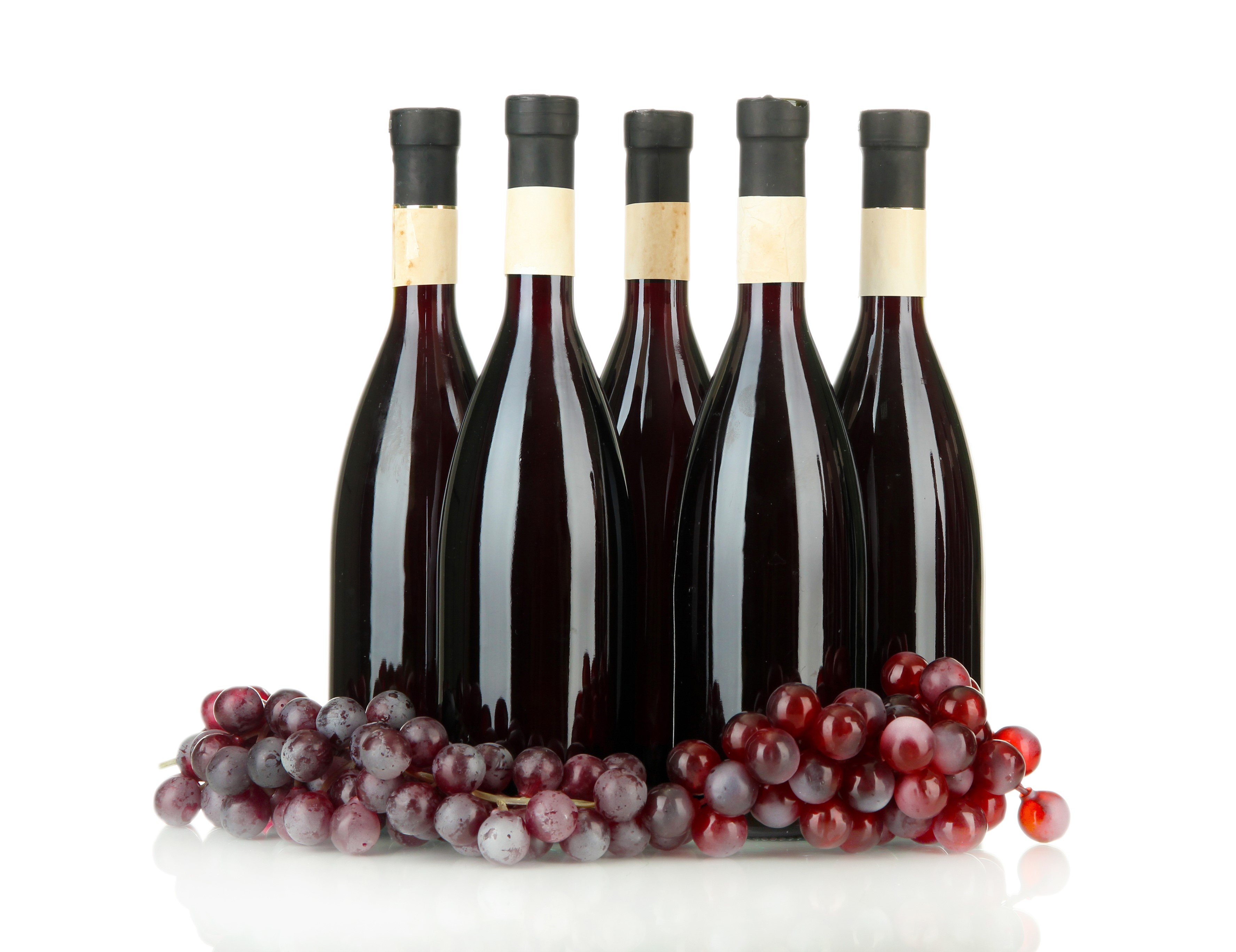 Five bottles of red wine with grapes HD Wallpaper