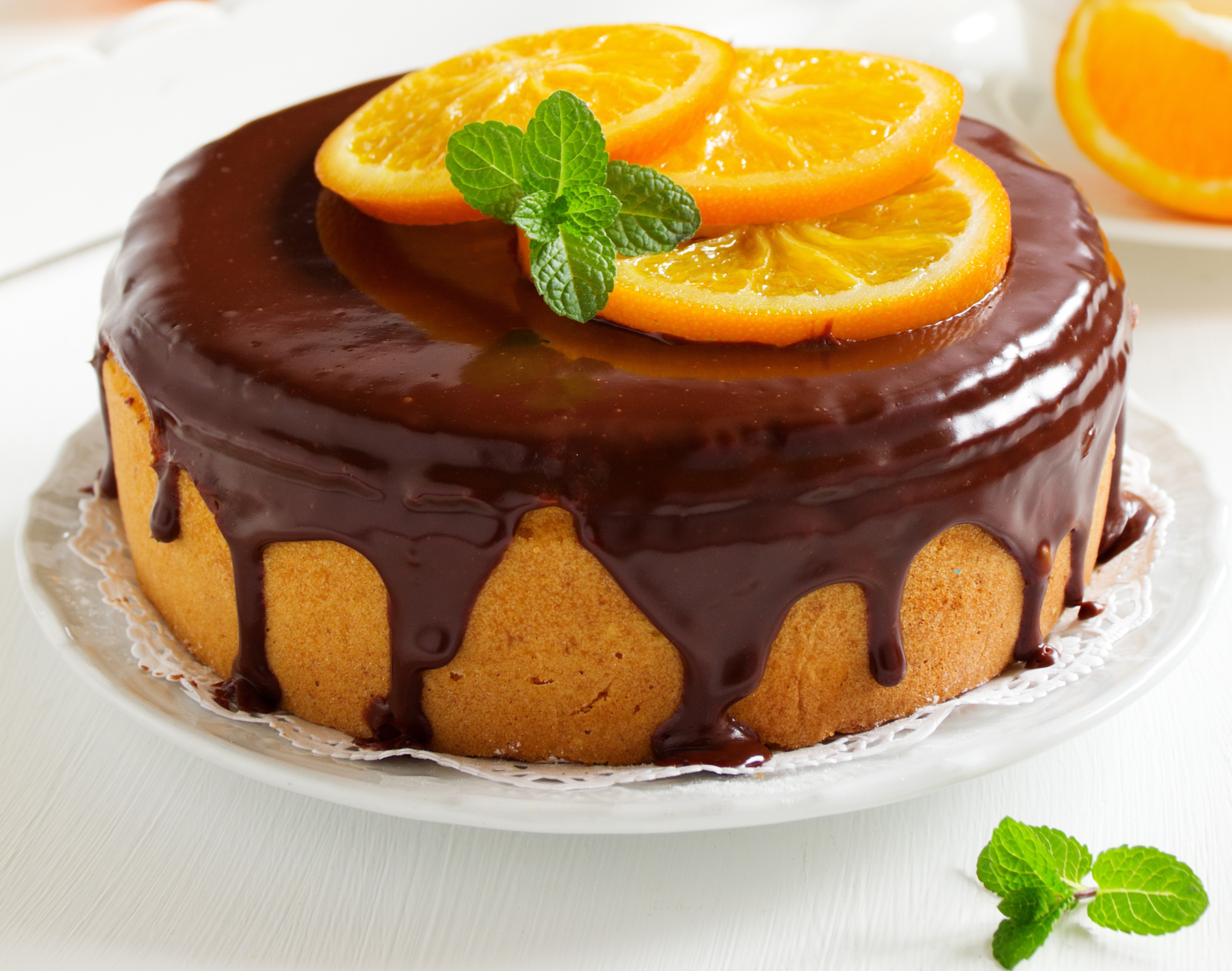 Chocolate cake with orange slices and mint HD Wallpaper