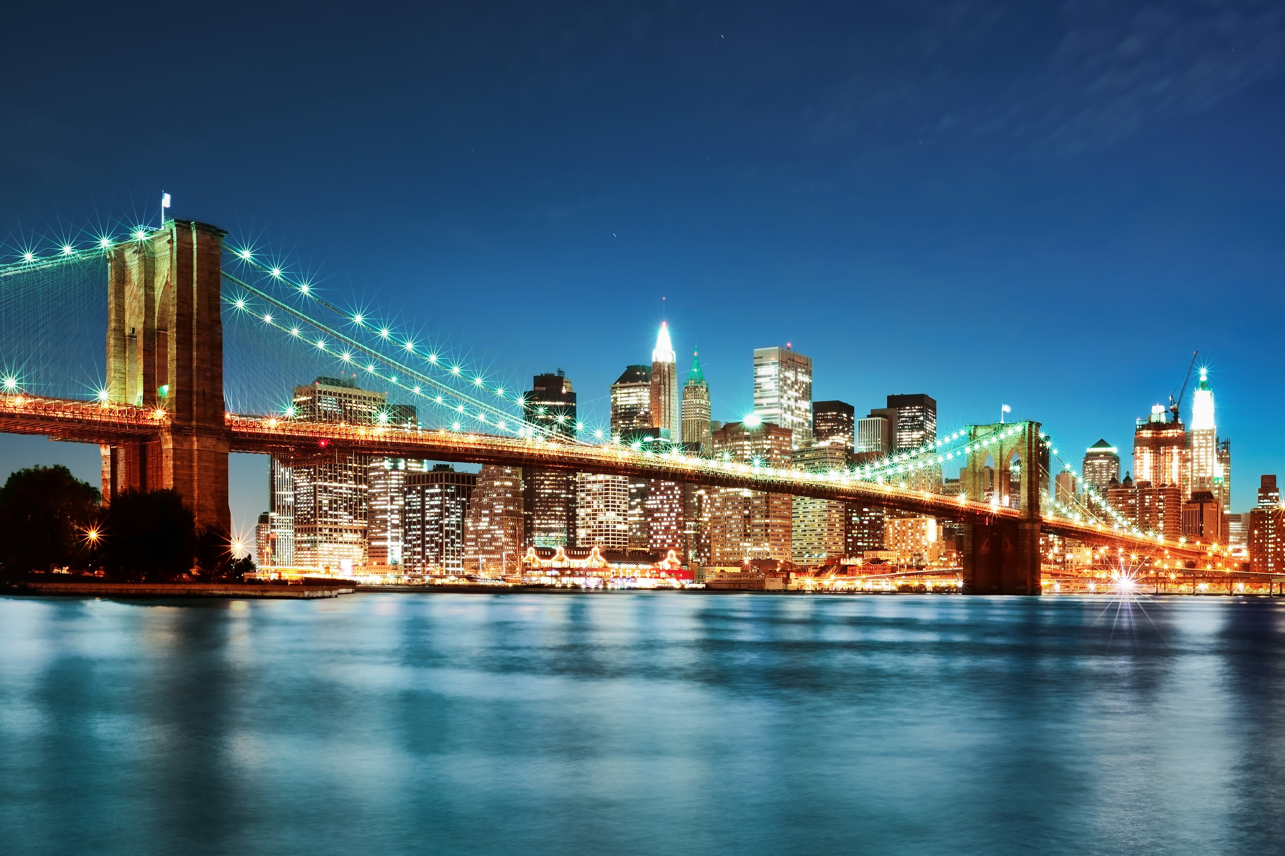 Brooklyn Bridge and New York City Skyline at Night HD Wallpaper
