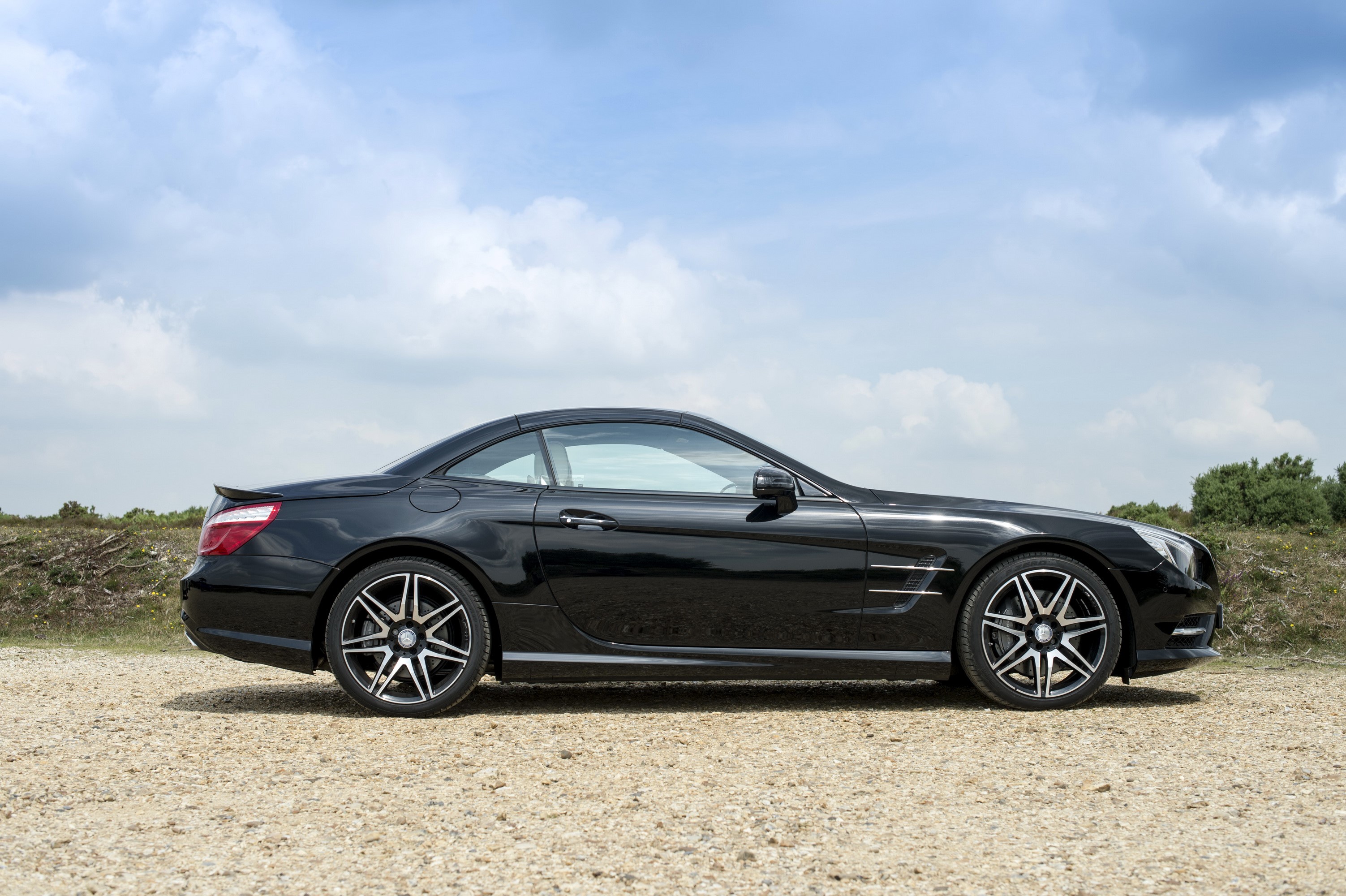 Black 2014 Mercedes-Benz SL 400 Coupe HD Wallpaper