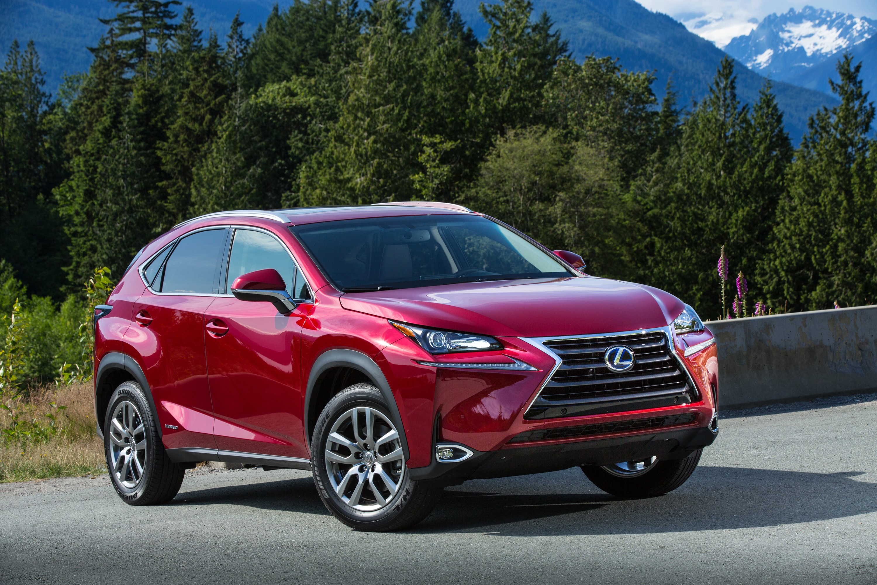 Red 2015 Lexus NX Hybrid SUV HD Wallpaper