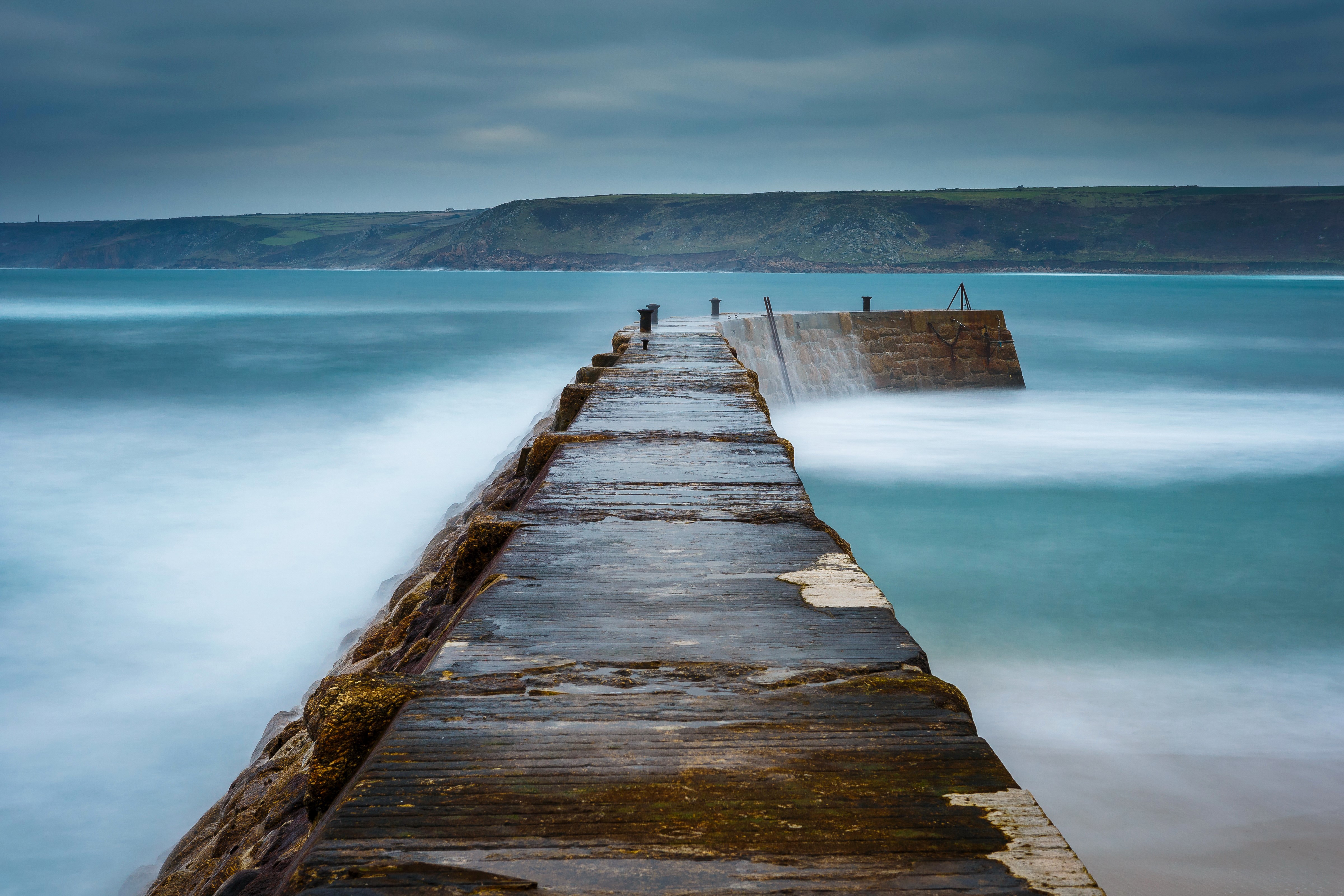 4K Cornwall England Pier on the Sea HD Wallpaper