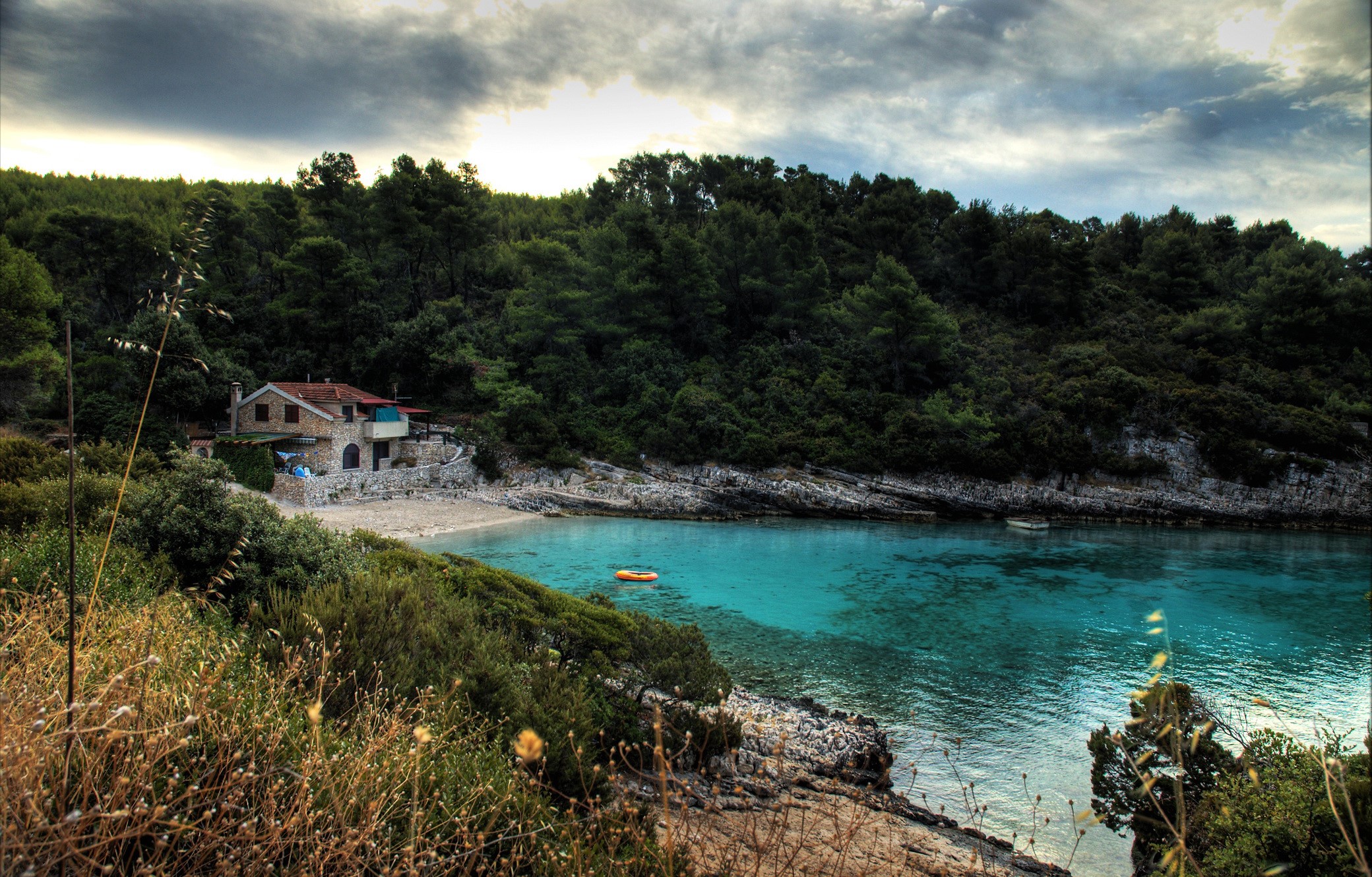 House on a secluded beach in Croatia HD Wallpaper