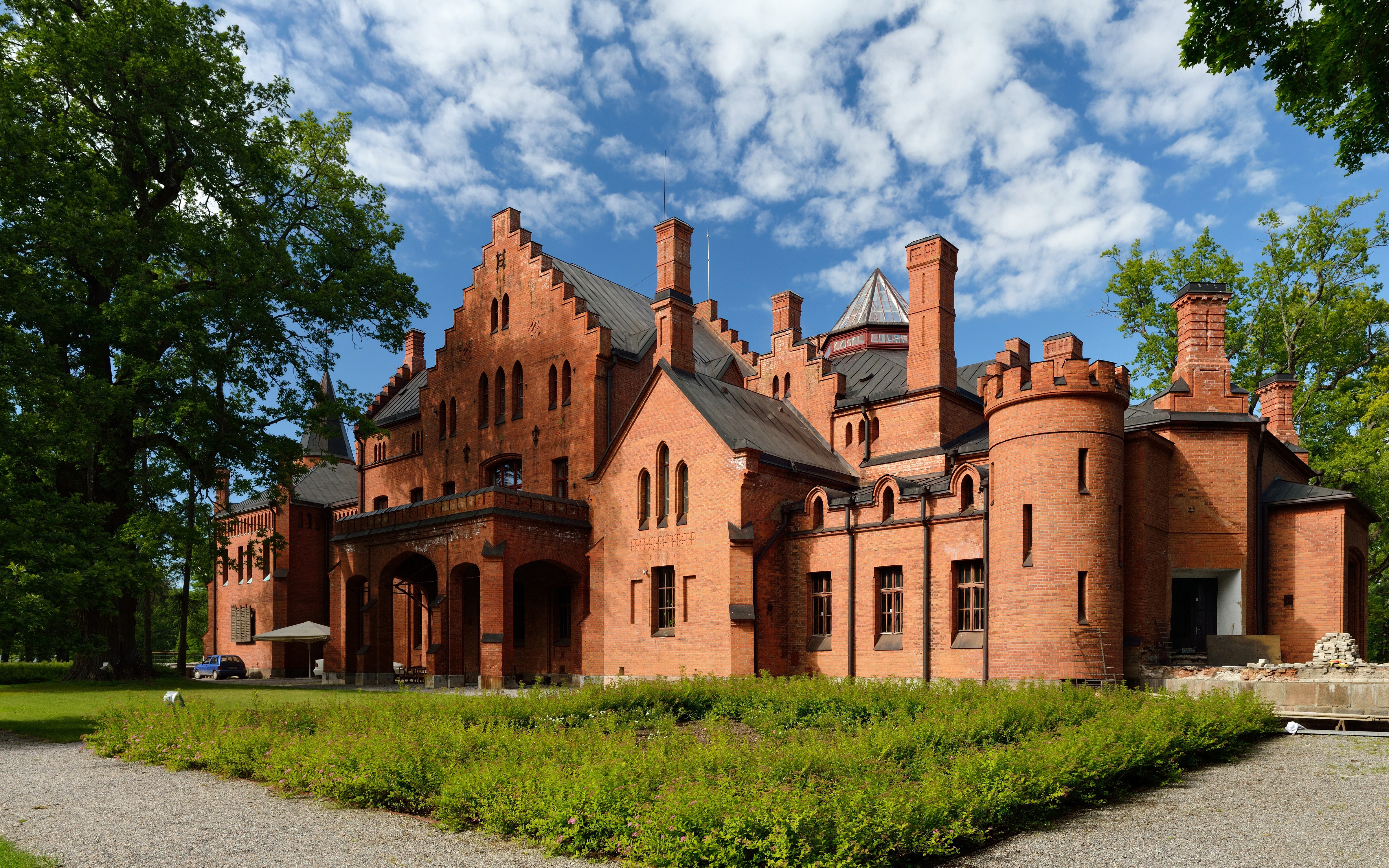Sangaste Castle in Estonia HD Wallpaper