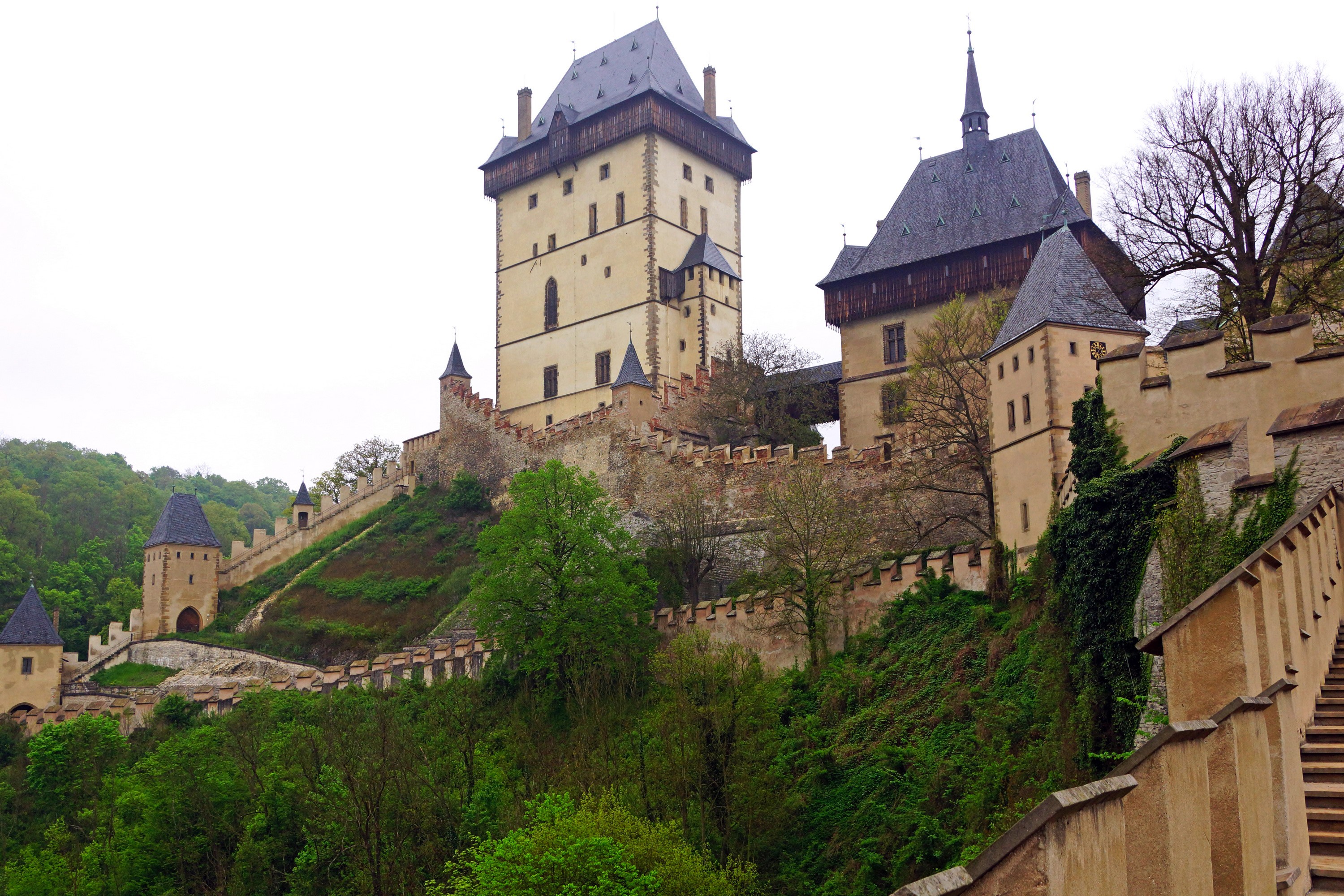 Karlstejn Castle in the Czech Republic HD Wallpaper