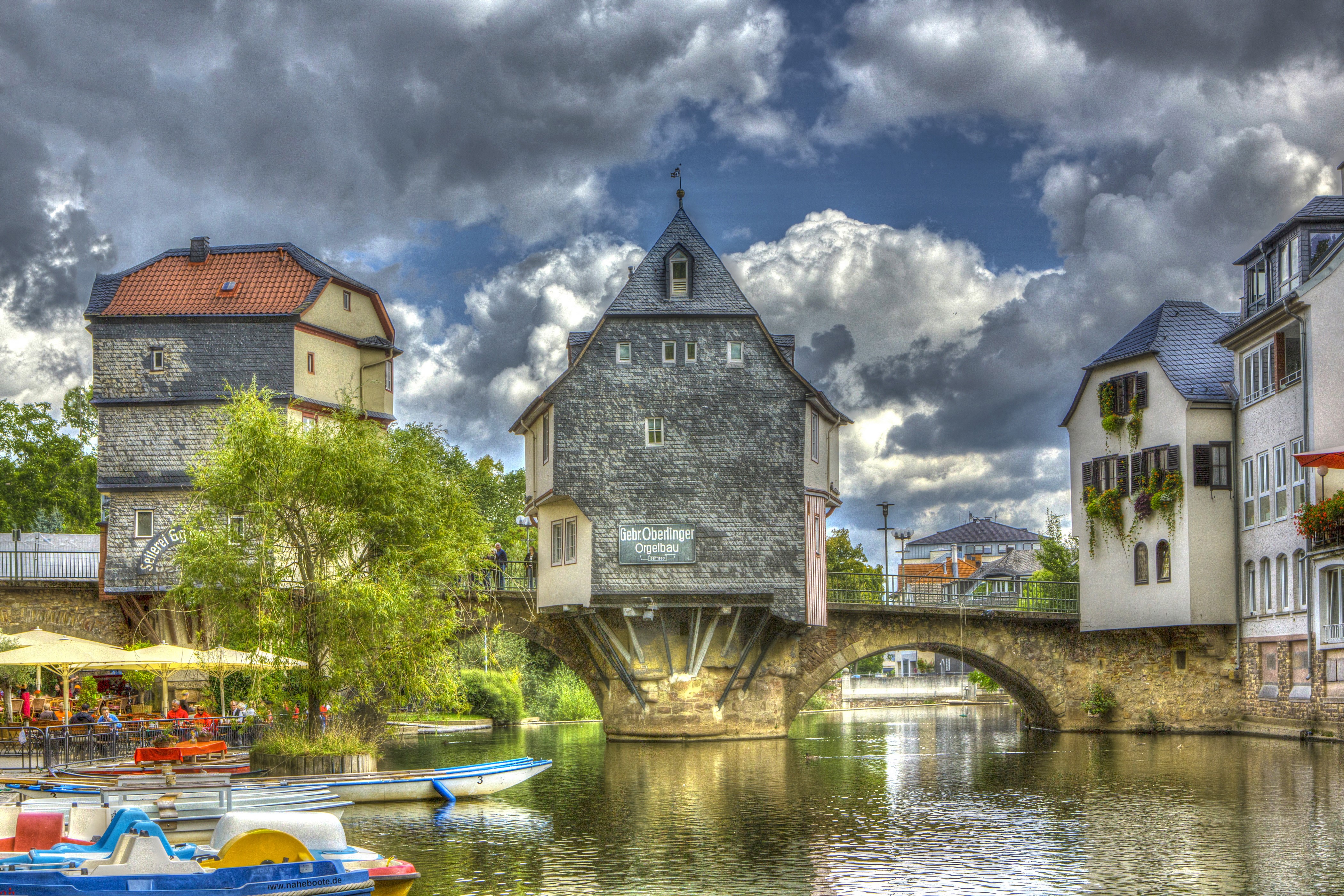 Houses and Bridge over River in Bad Kreuznach, Germany HD Wallpaper