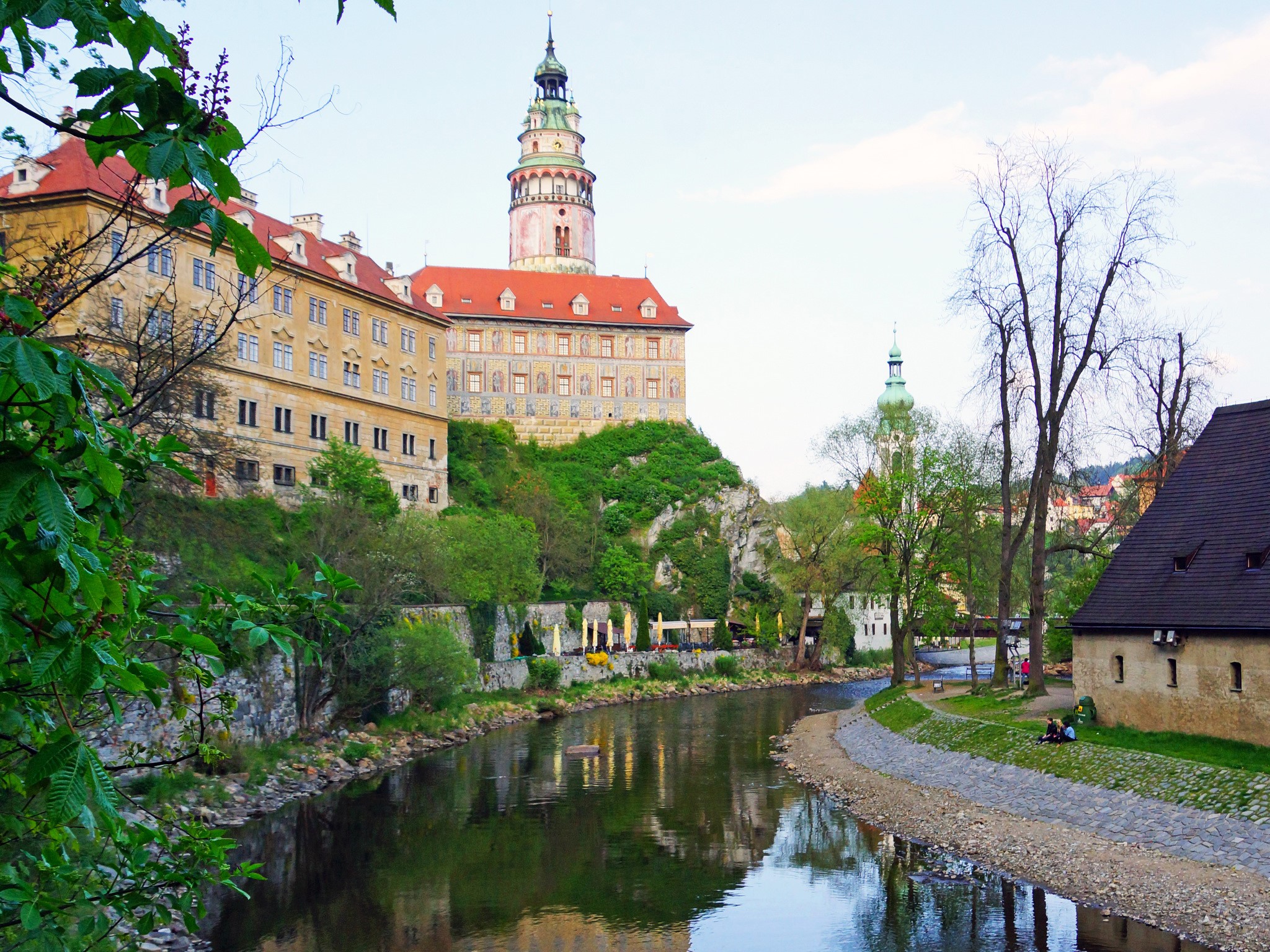 Cesky Krumlov Castle and Vltava River, Czech Republic HD Wallpaper