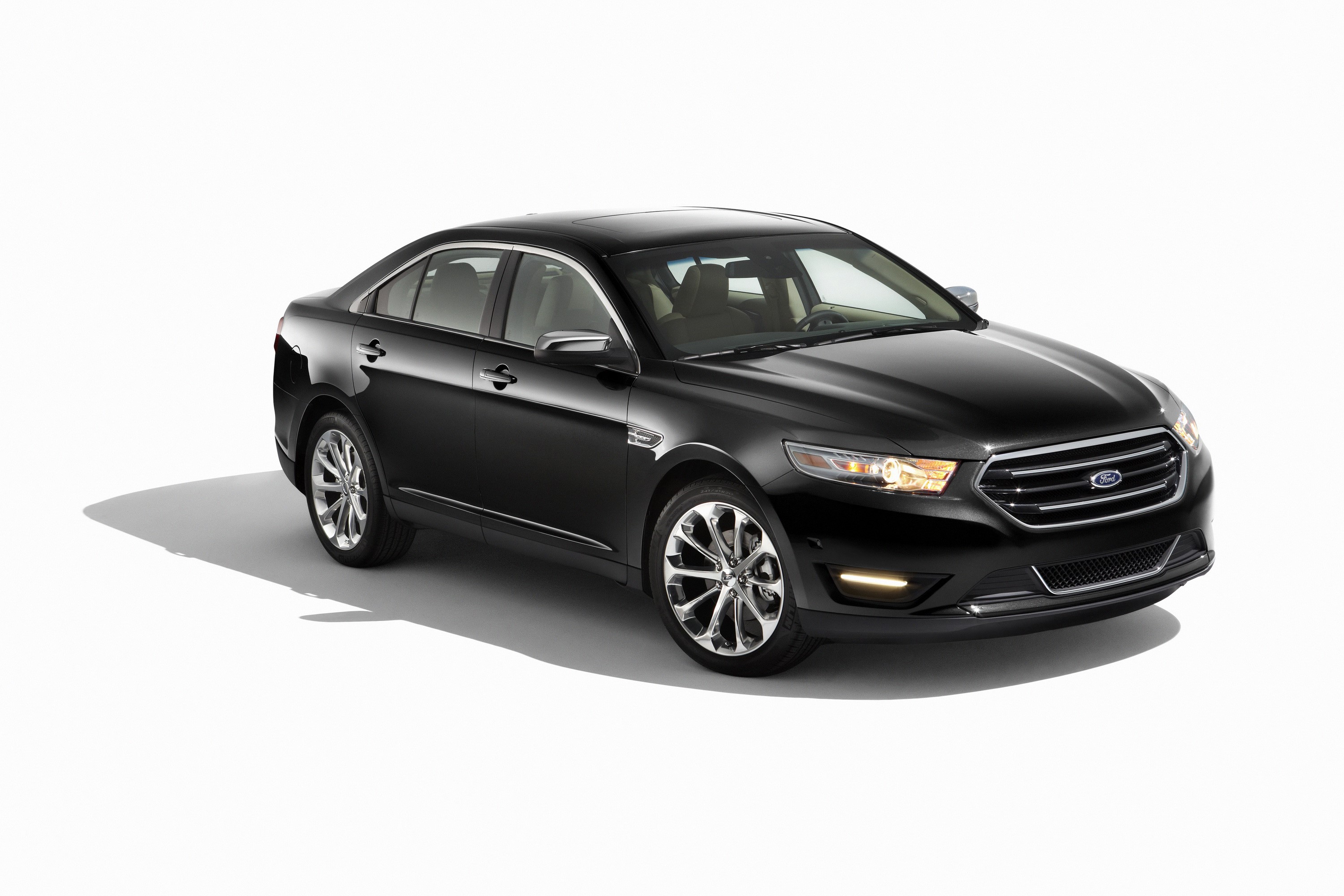 Black 2013 Ford Taurus Limited Sedan HD Wallpaper
