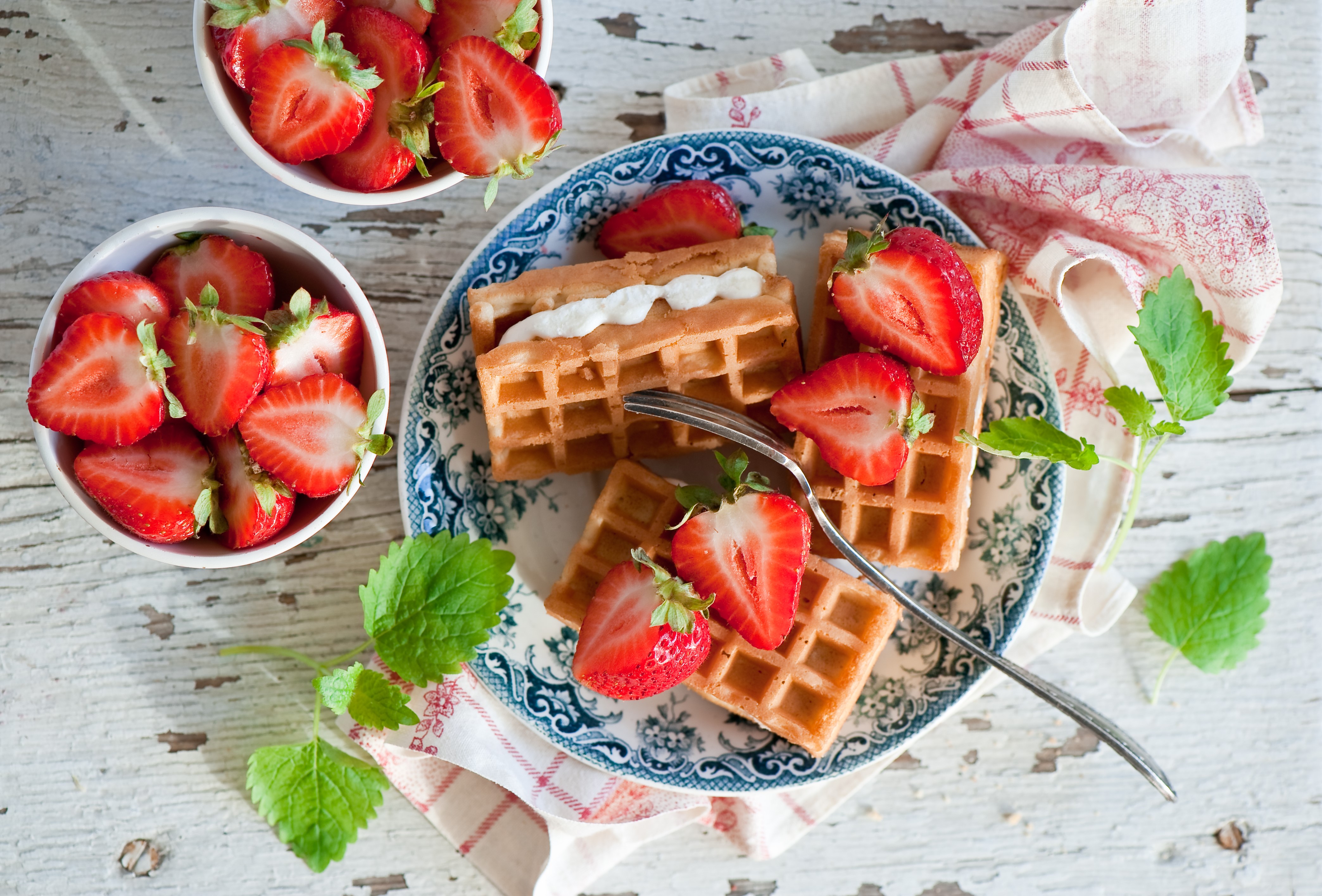 Waffles with Strawberries and Cream on a Plate HD Wallpaper