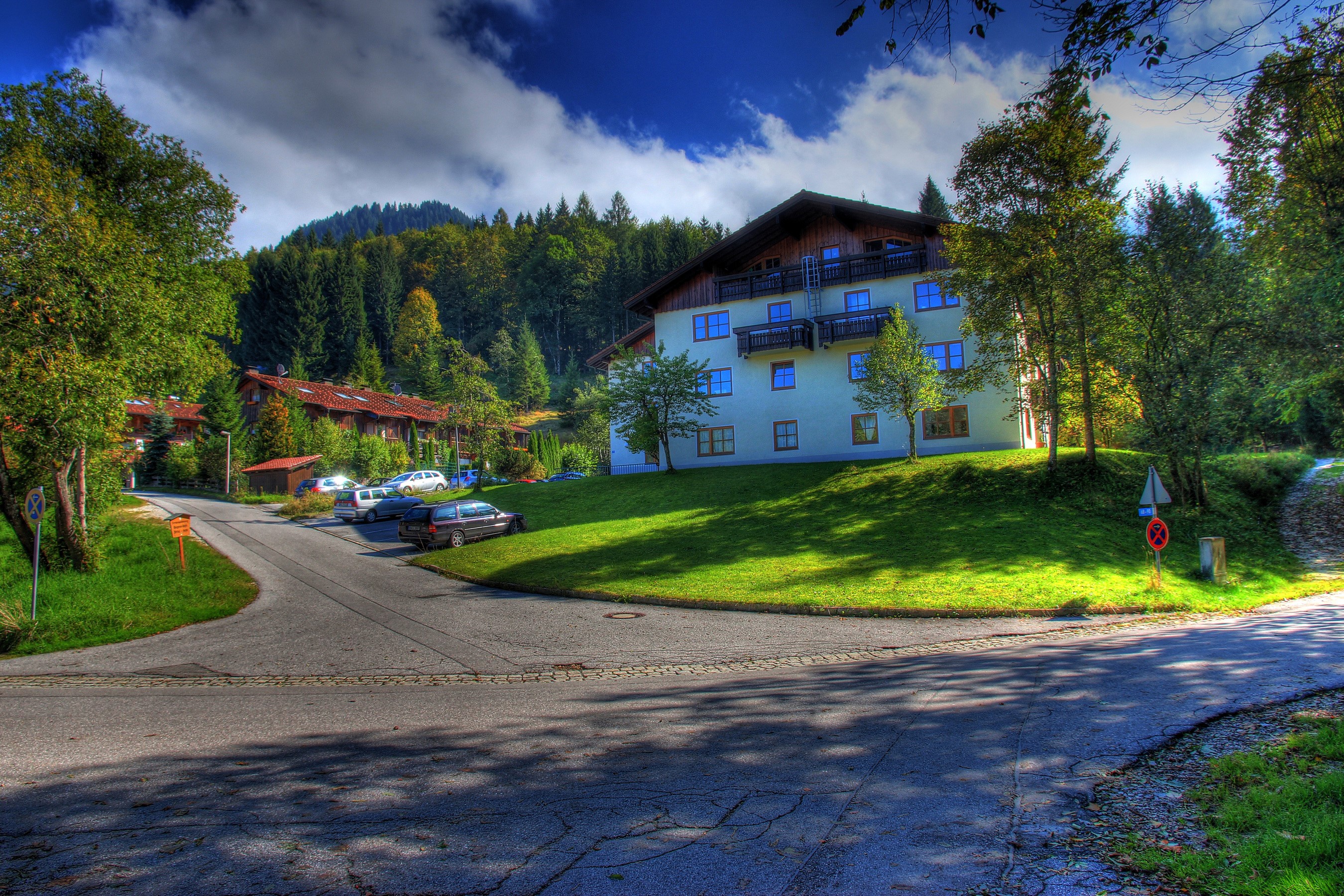 Houses and trees in Berchtesgaden, Germany HD Wallpaper